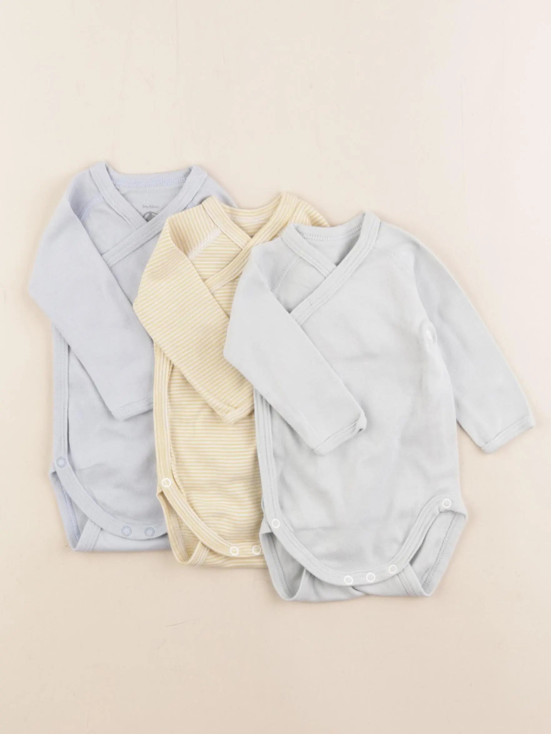 Petit Bateau - lot de 3 bodies en coton jaune, bleu - 3 mois