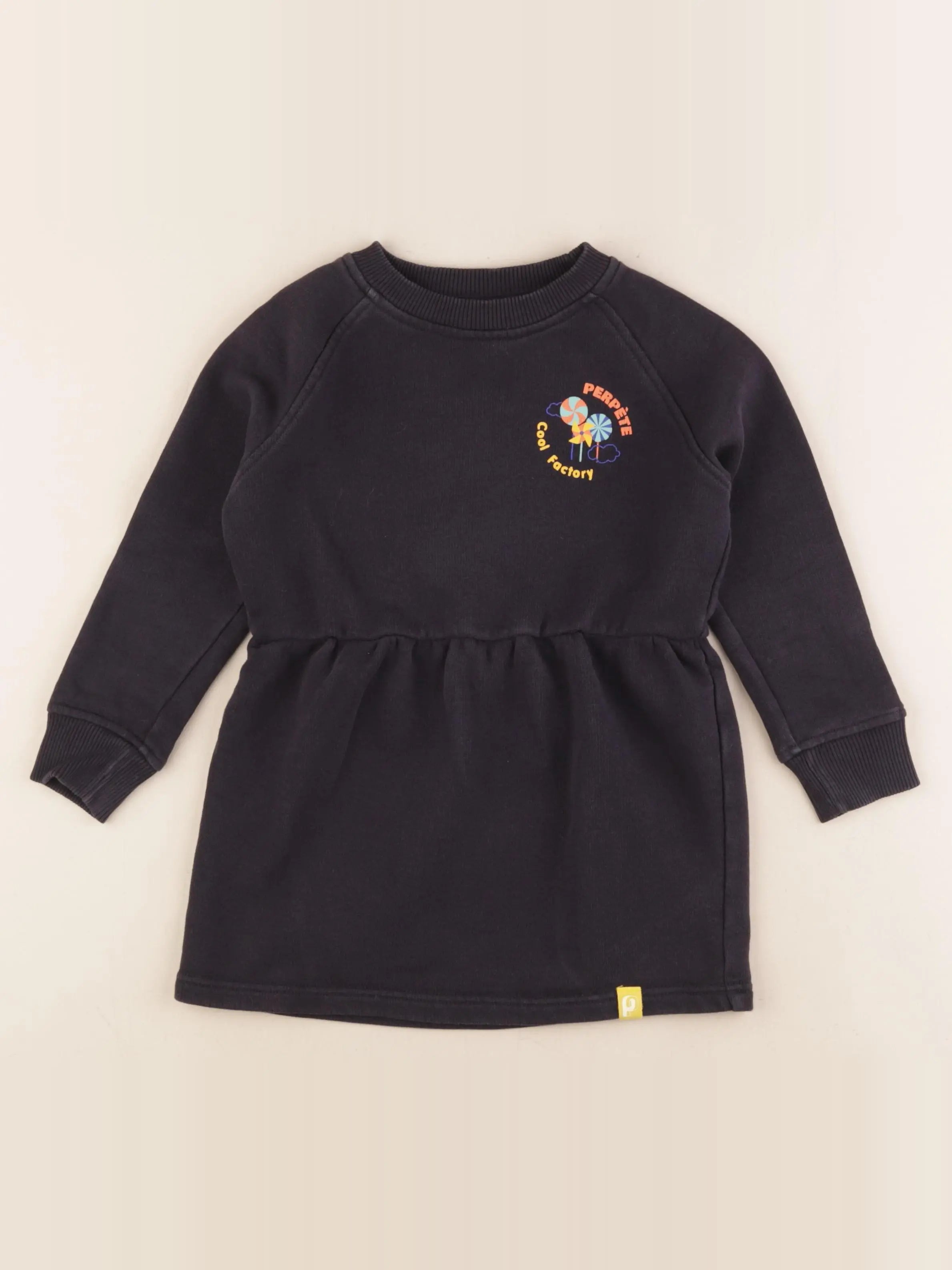 Perpète - robe noir - 4 ans