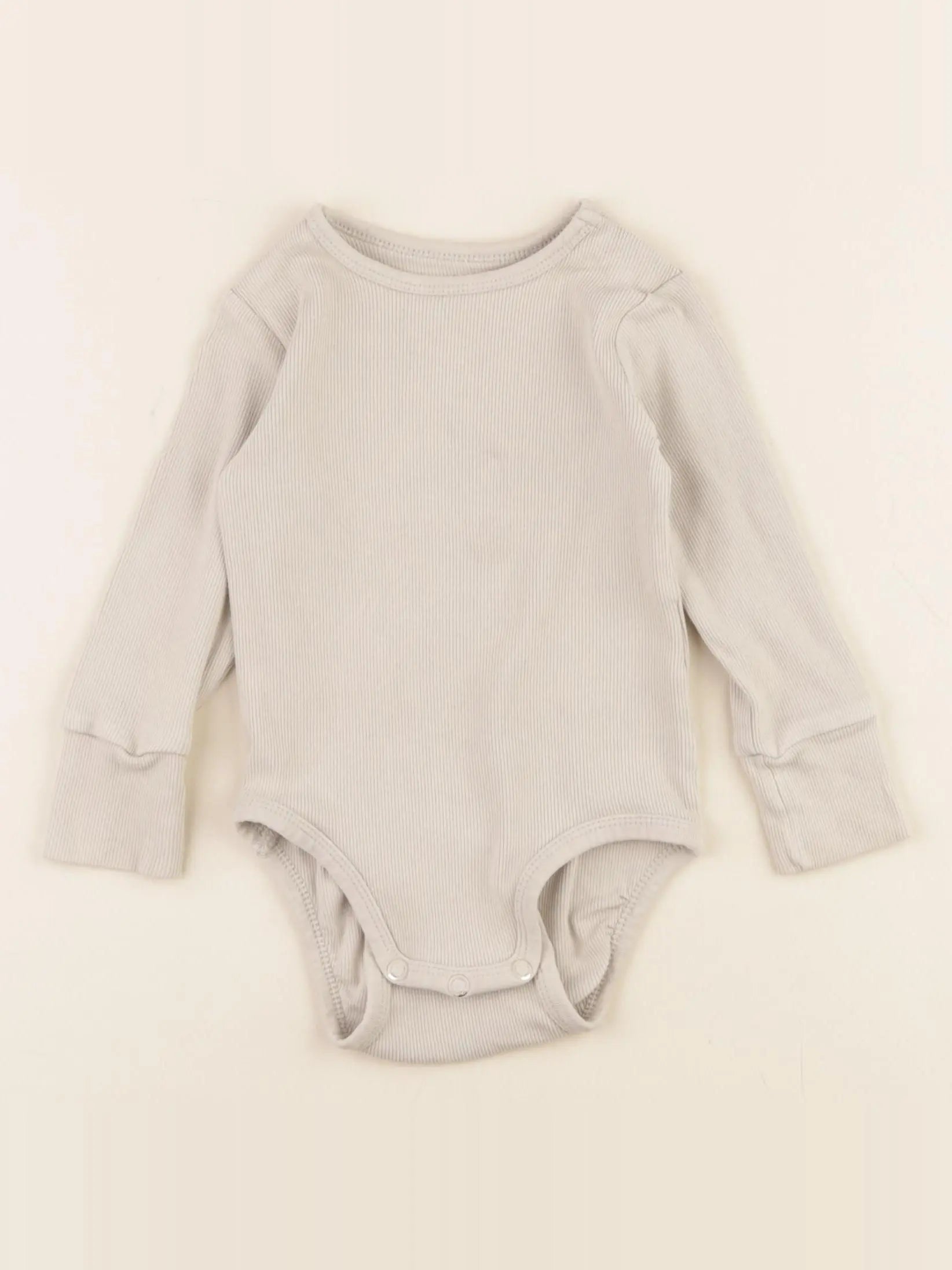 H&M - body beige - 6/9 mois
