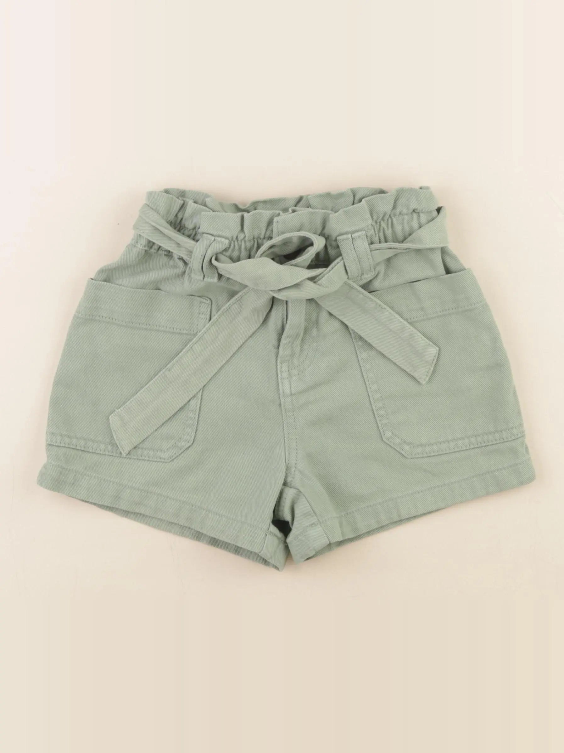 Monoprix - short vert - 6 ans