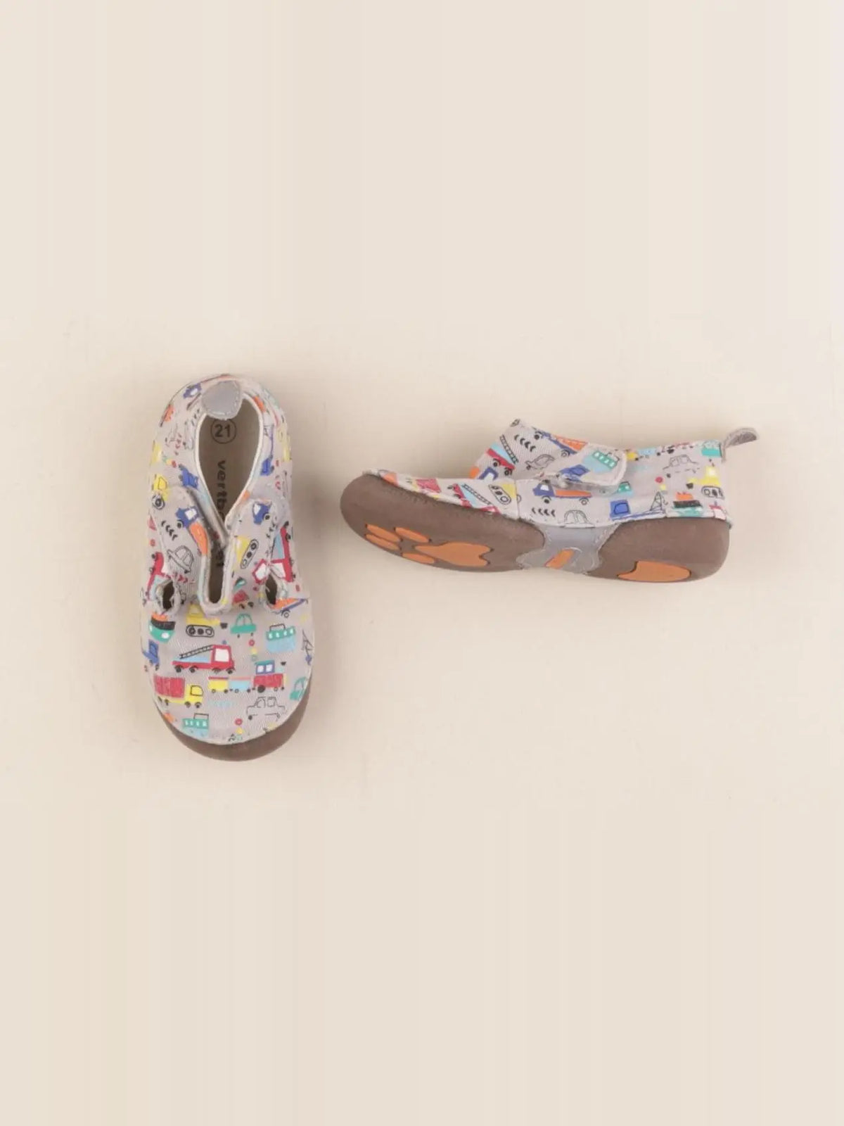 Vertbaudet - chaussons gris - pointure 21