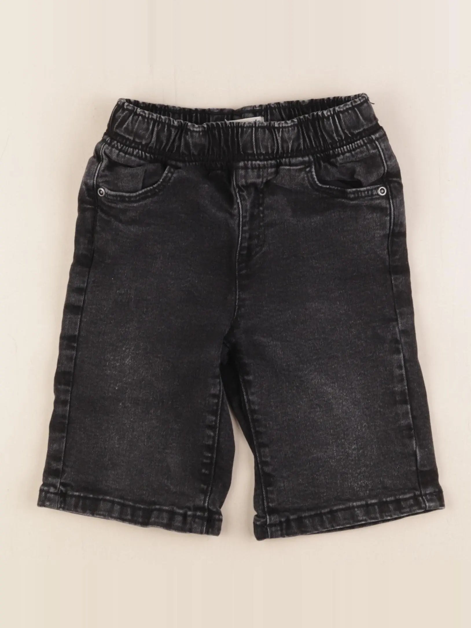 Vertbaudet - short noir - 5 ans