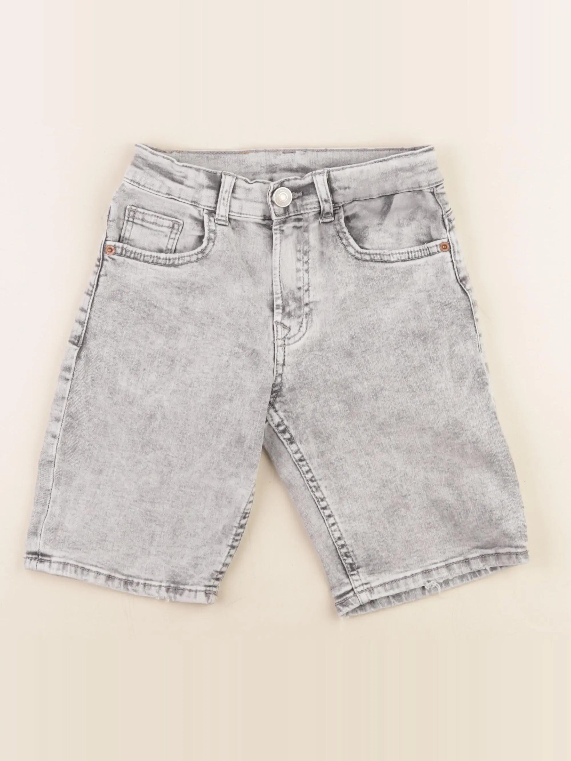 Zara - short gris - 8 ans