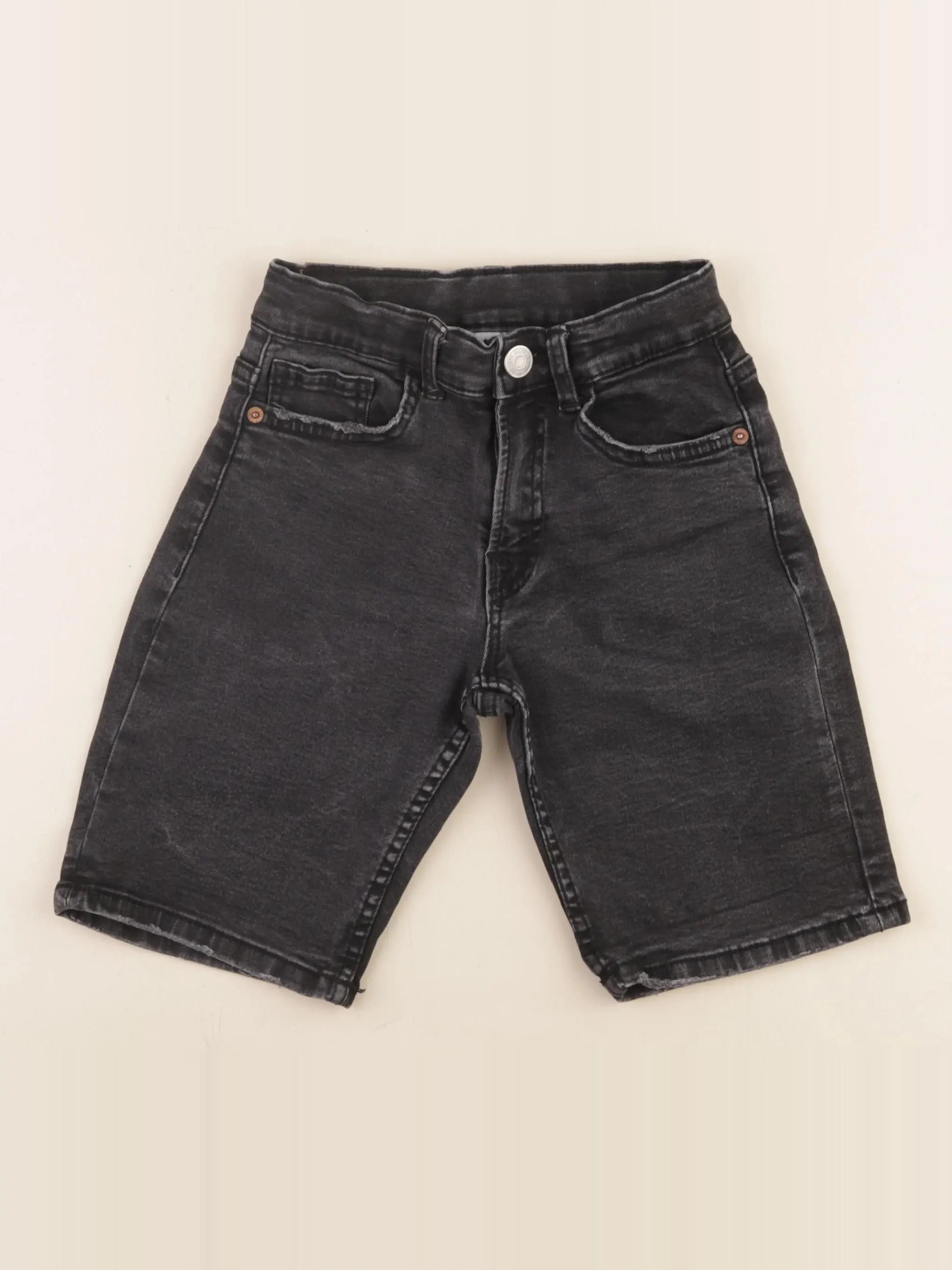Zara - short gris - 8 ans