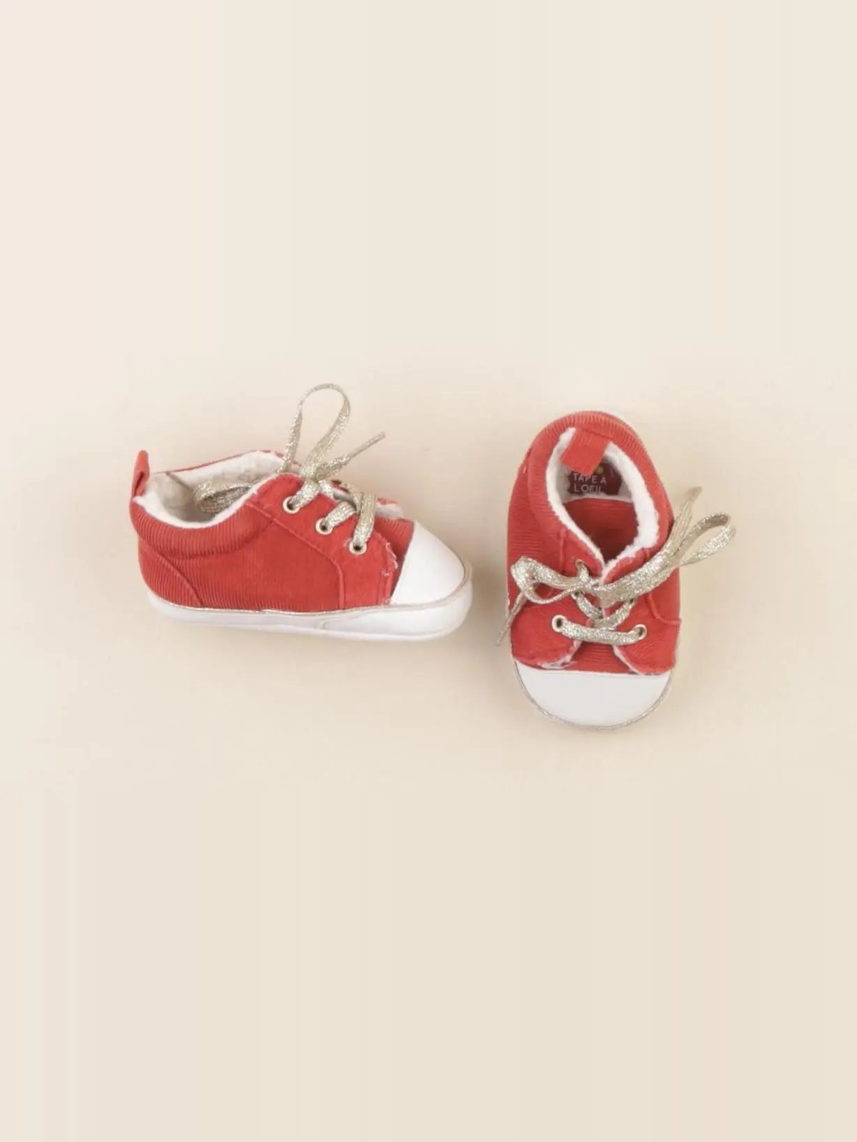 Tape à l'oeil - chaussons rouge - pointure 18/19