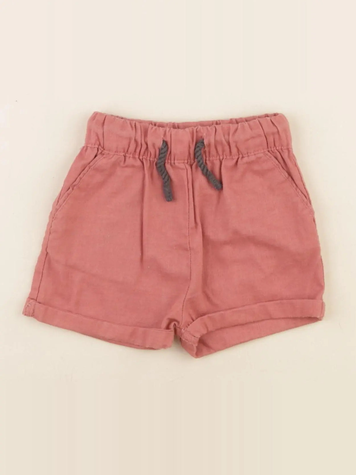 Vertbaudet - short rouge - 3 mois