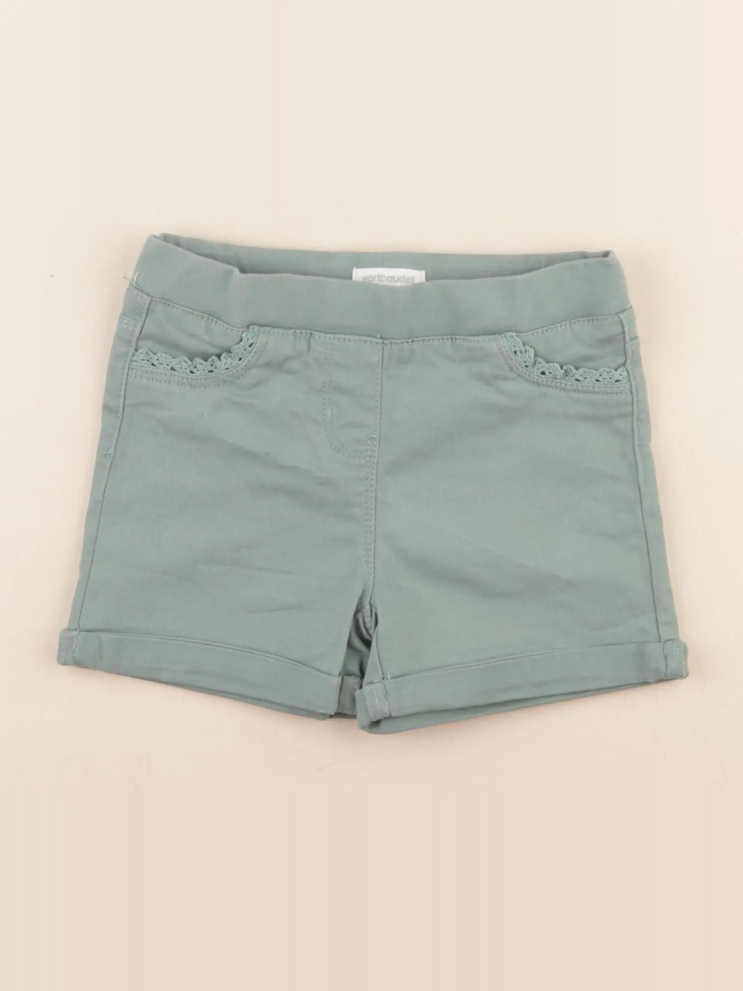 Vertbaudet - short vert - 5 ans