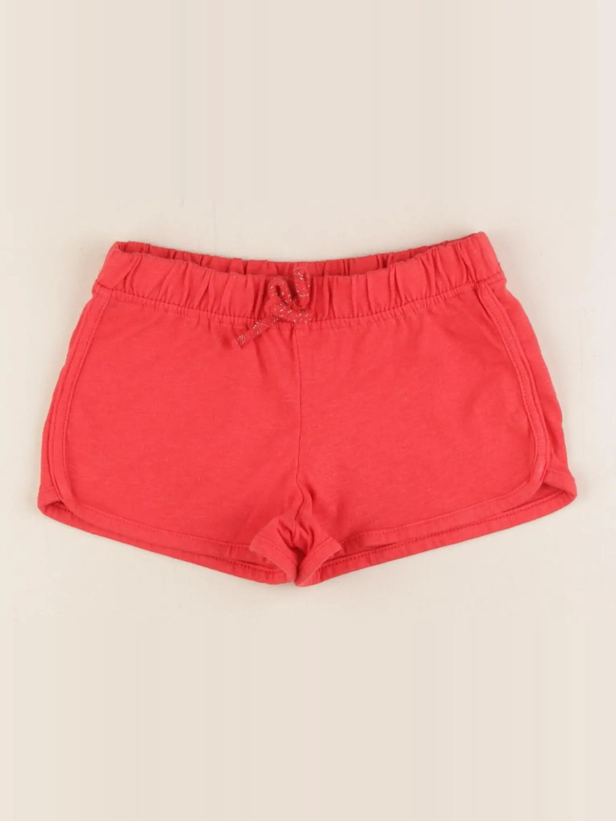 Vertbaudet - short rouge - 7 ans