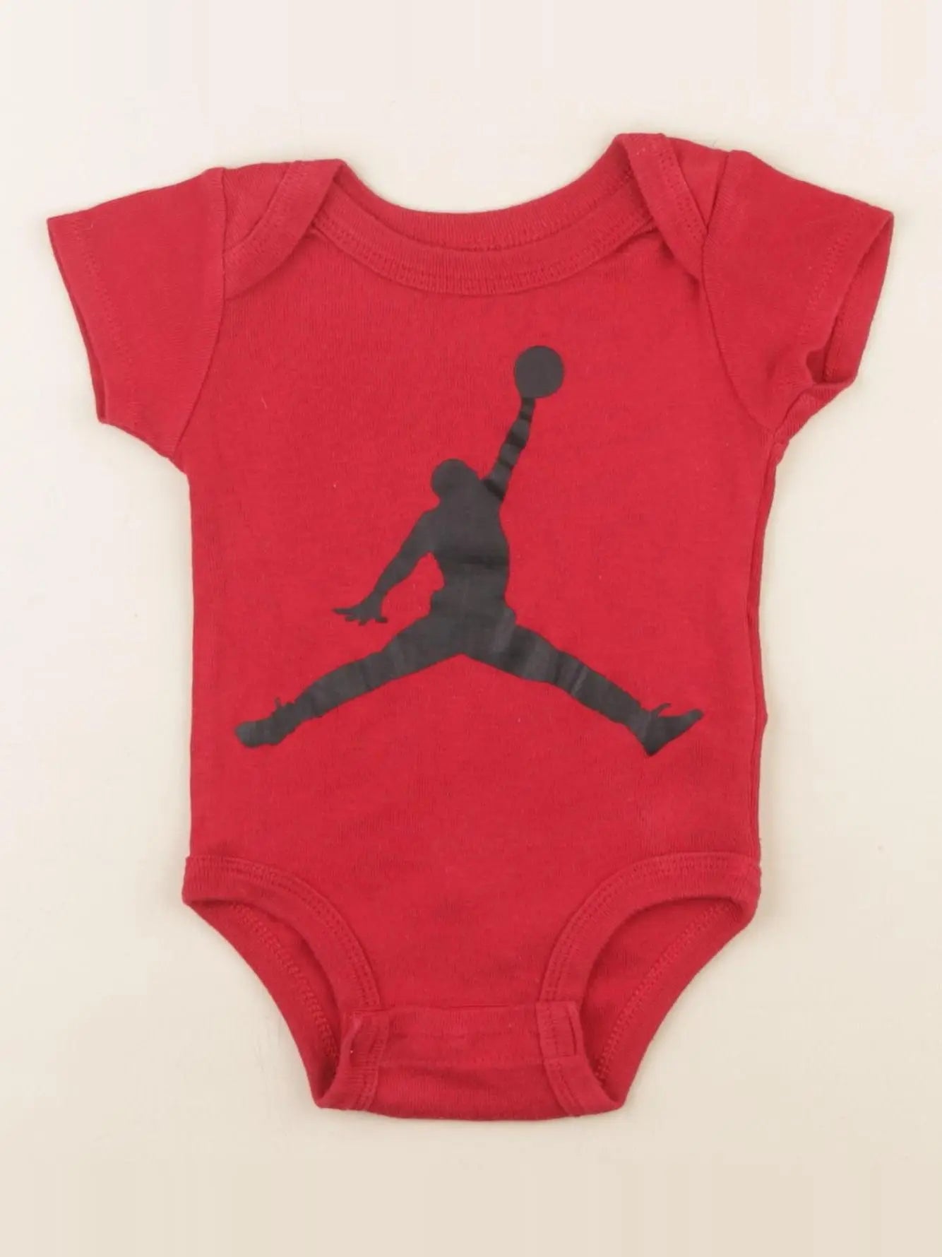 Nike - body rouge - 6 mois