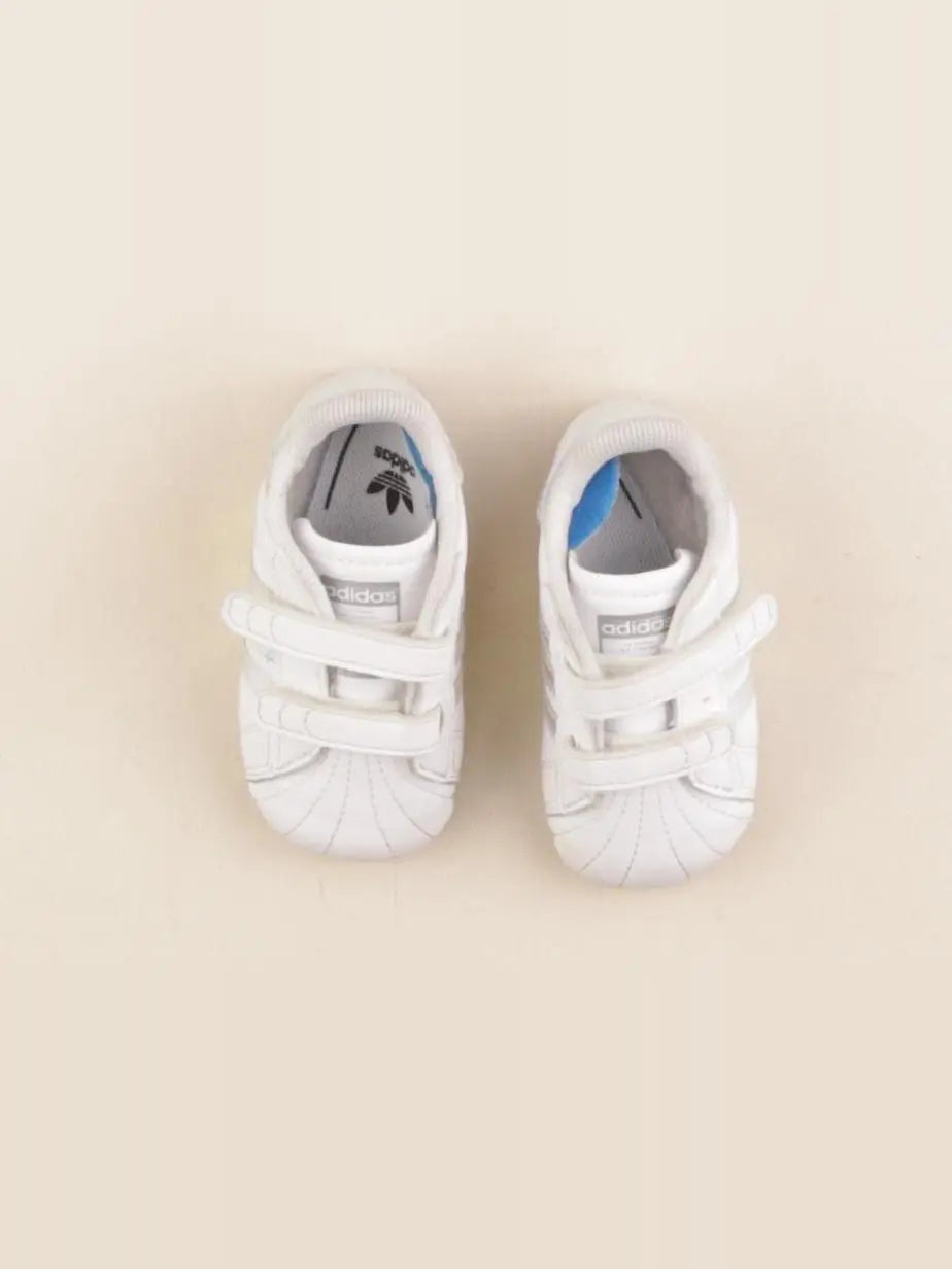 Adidas - chaussons blanc - pointure 18