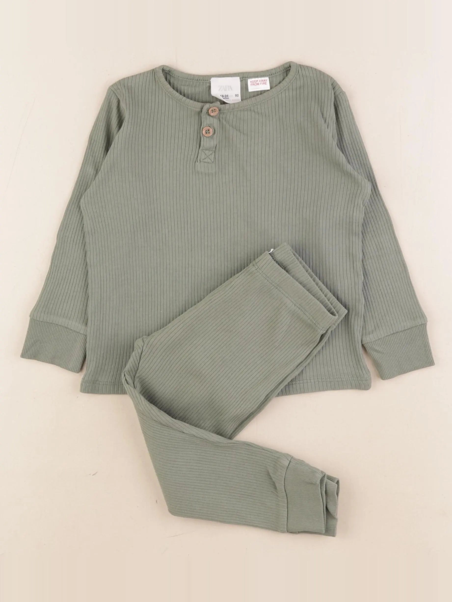 Zara - pyjama coton vert - 18/24 mois
