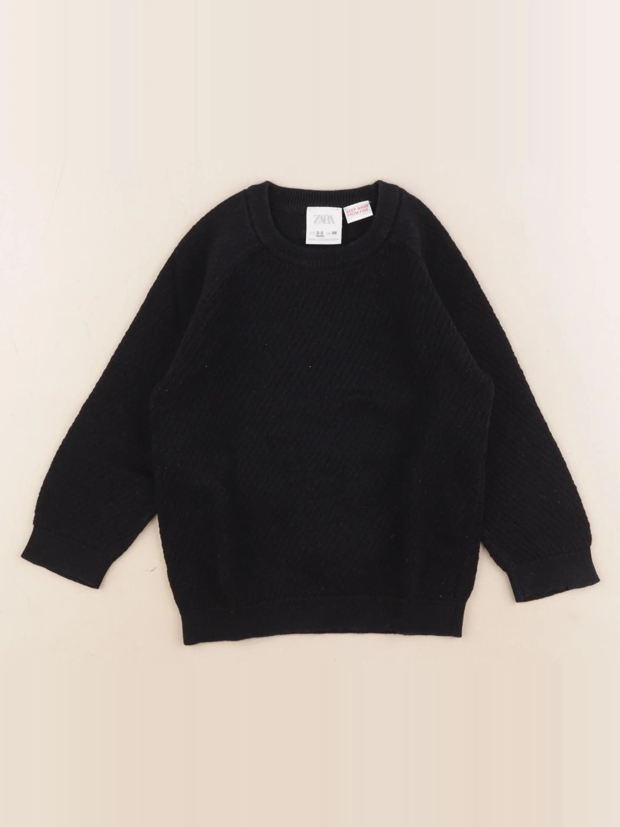 Zara - pull noir - 2/3 ans