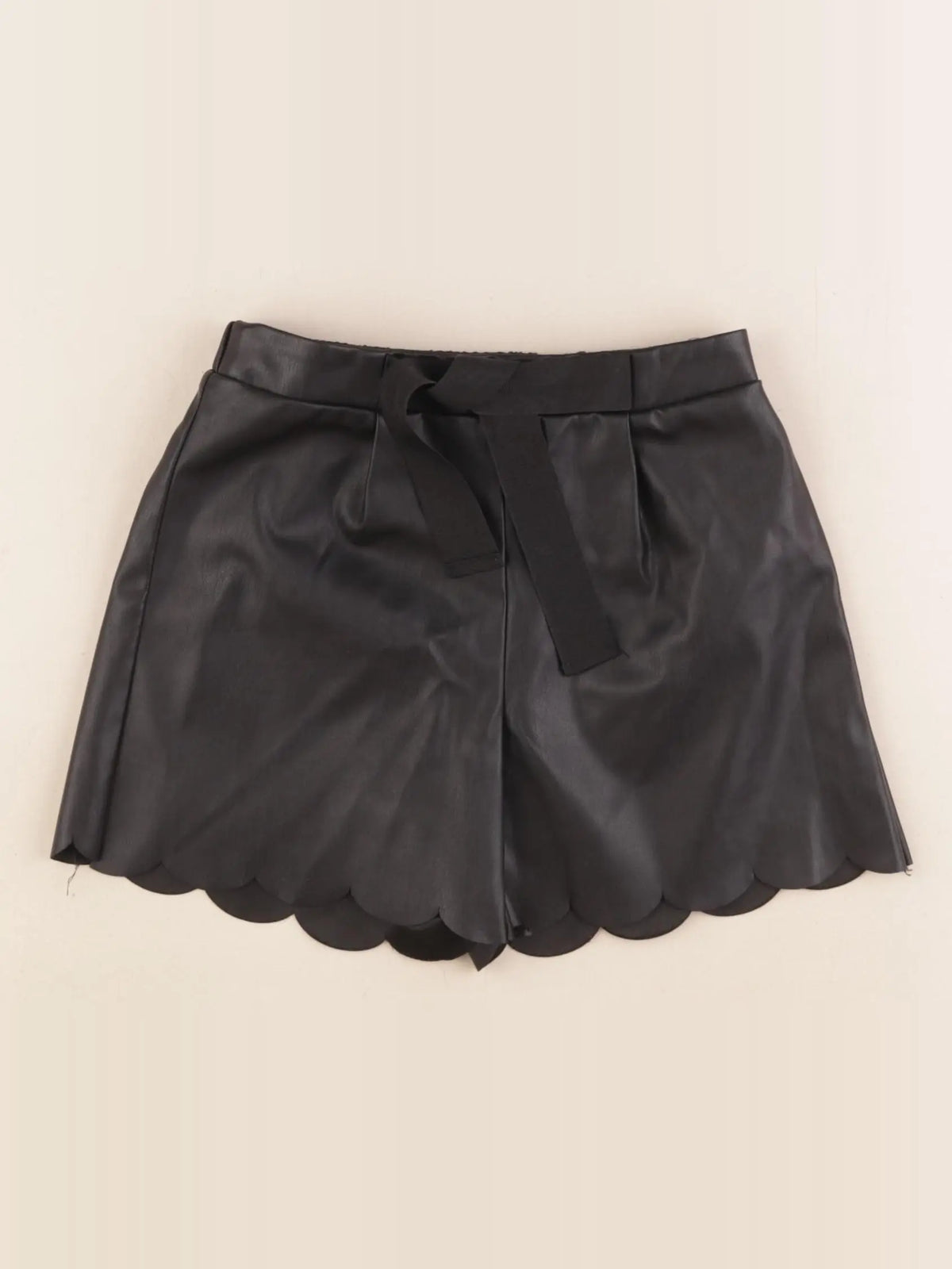 Vertbaudet - short simili cuir noir - 5 ans