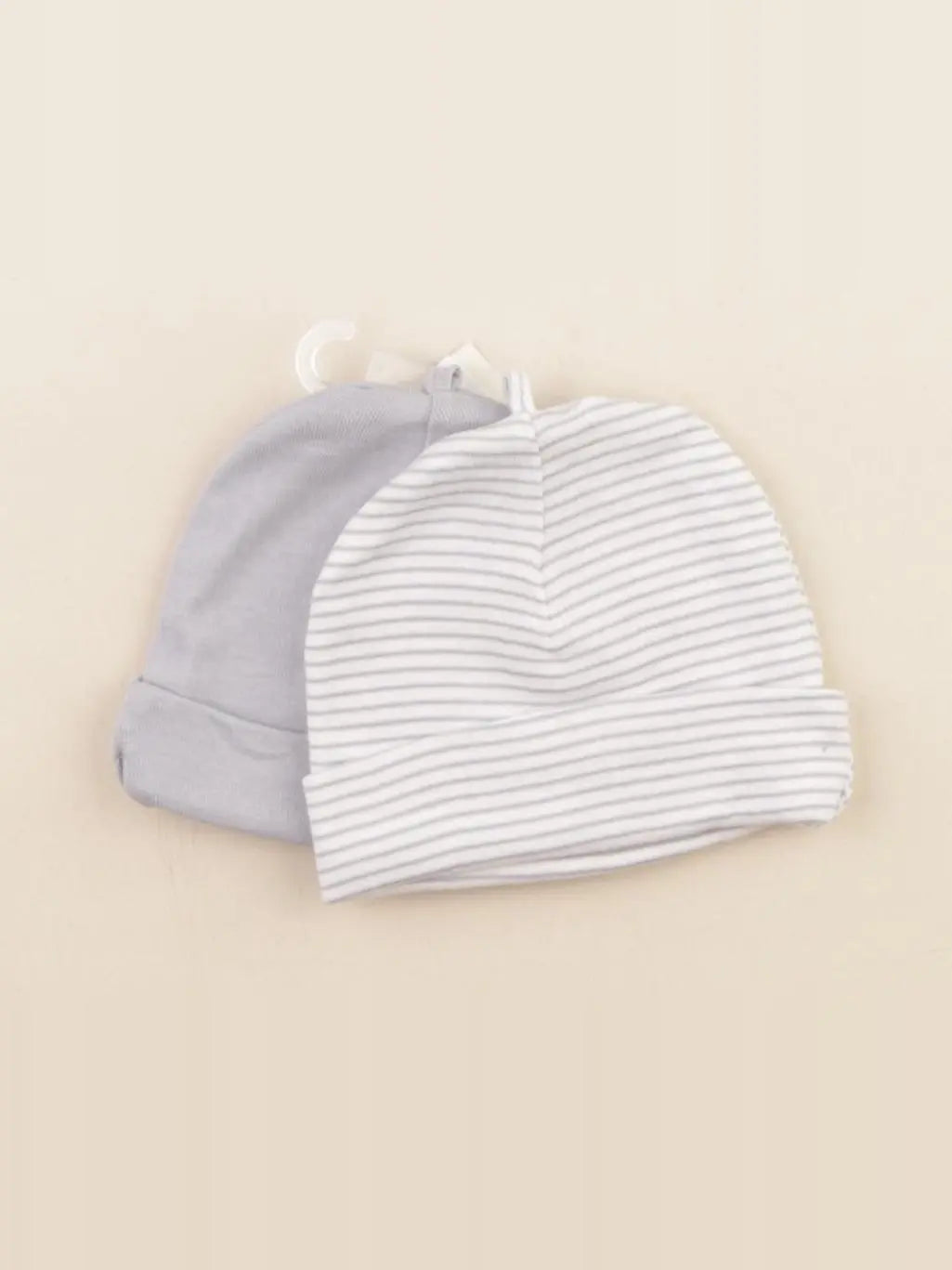 H&M - lot 2 bonnets - 1/2 mois