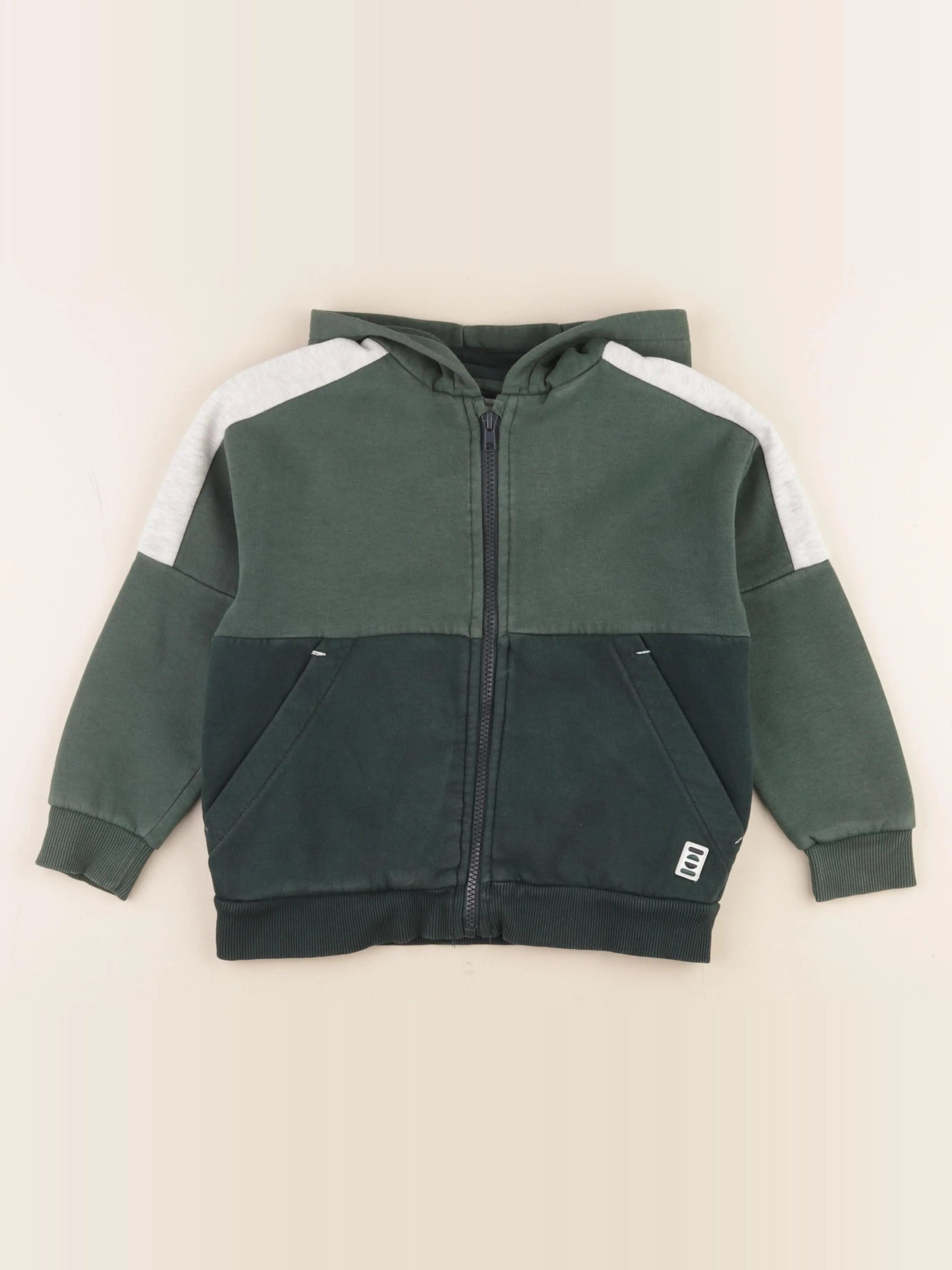 Vertbaudet - sweat vert - 6 ans