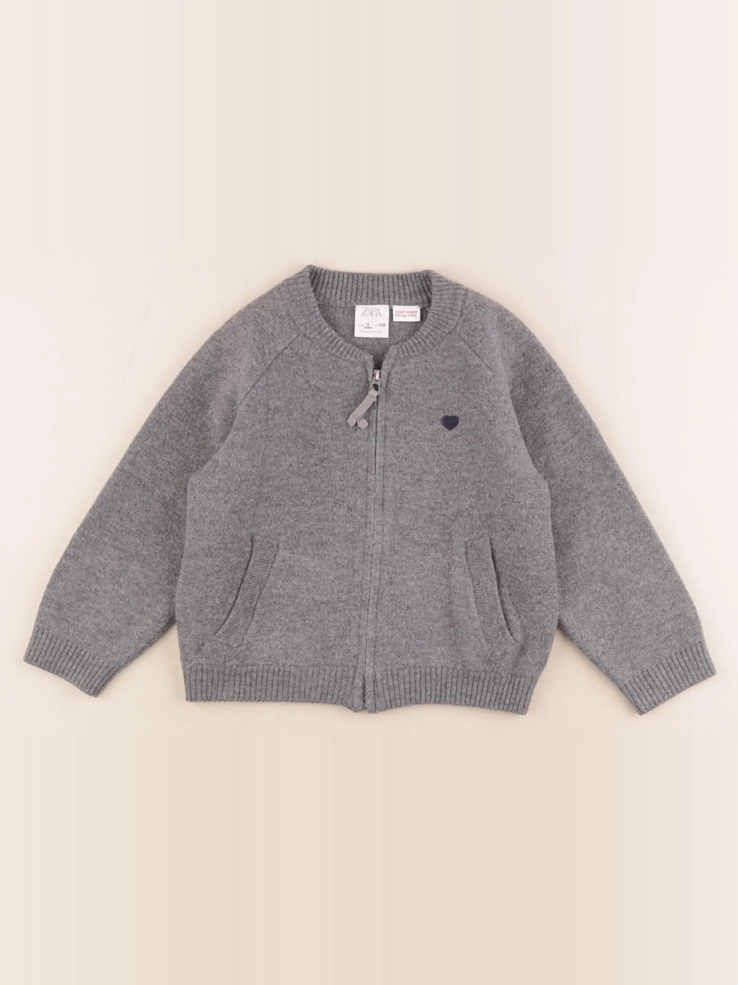 Zara - gilet gris - 5 ans