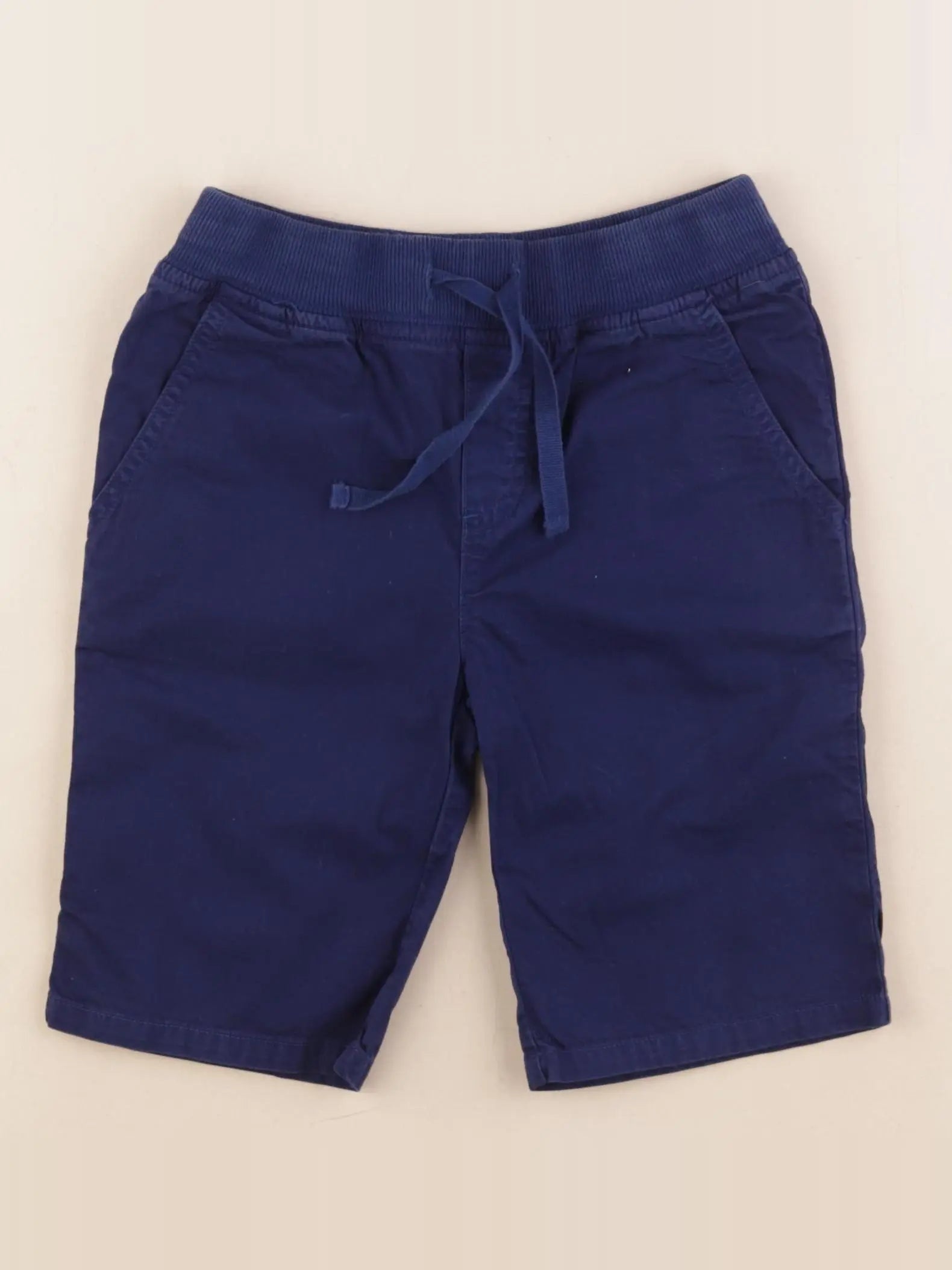Bonton - short bleu - 6 ans