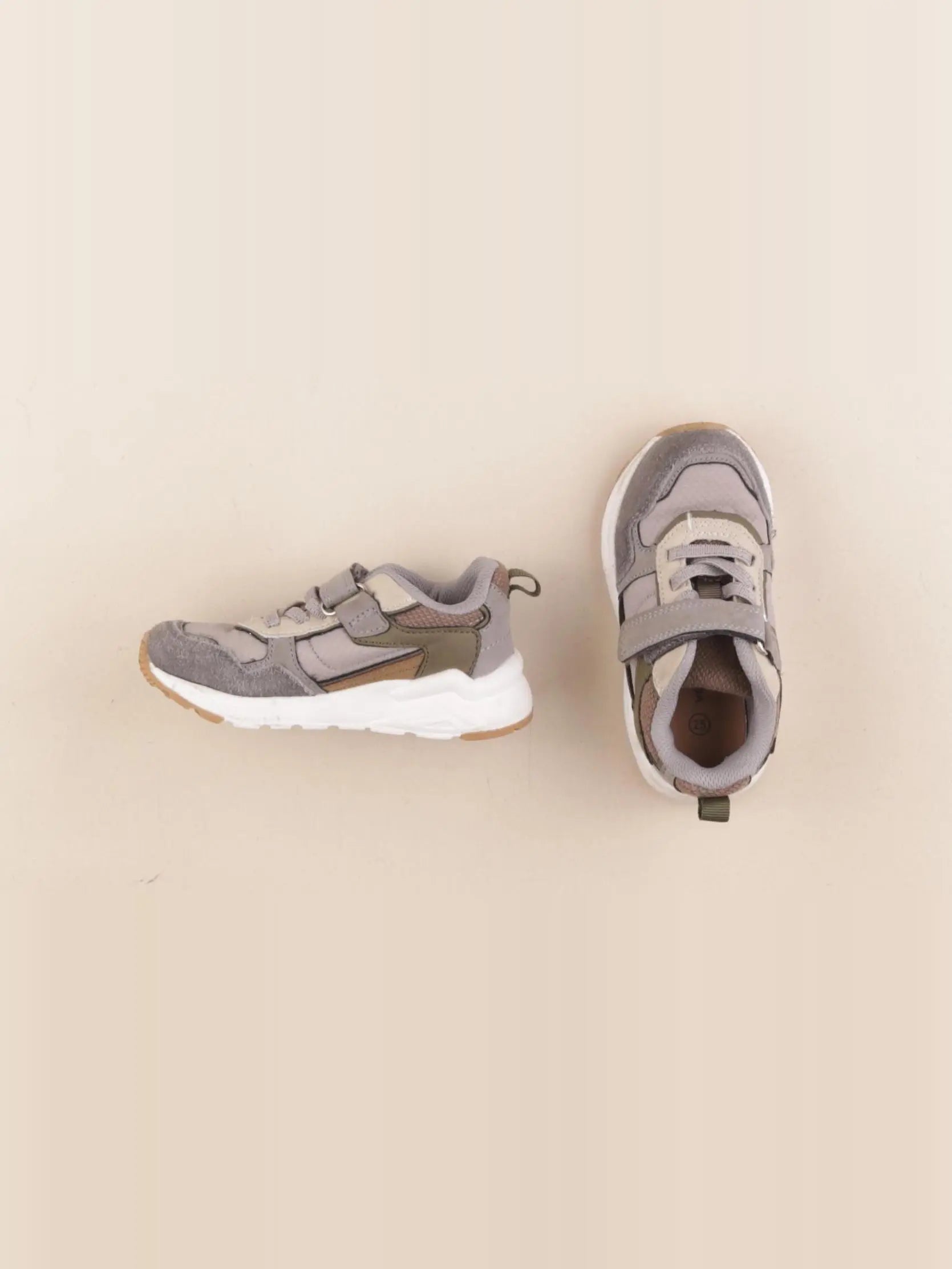 Vertbaudet - tennis à scratch/ lacets gris - pointure 25