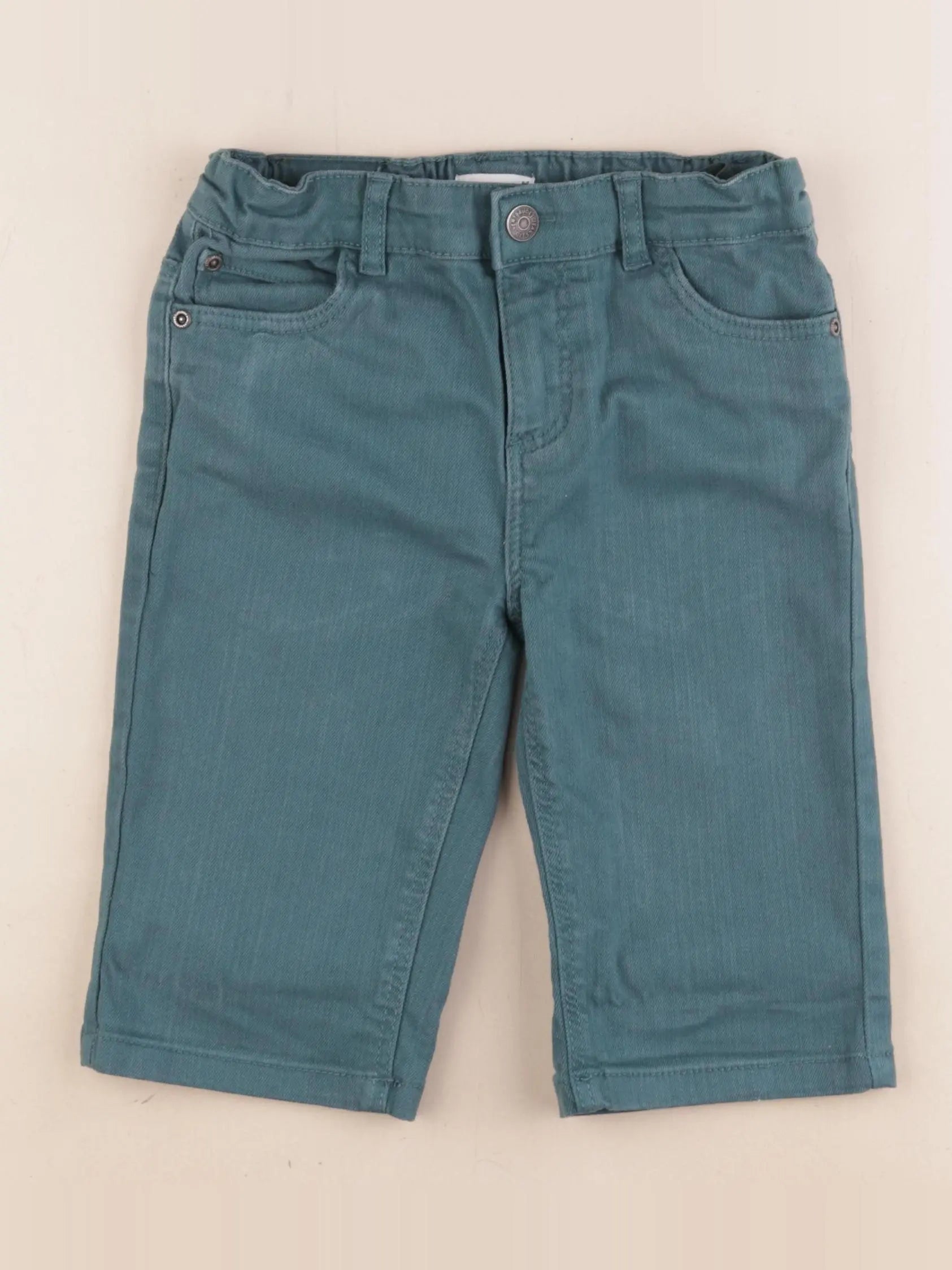 Vertbaudet - short vert - 8 ans