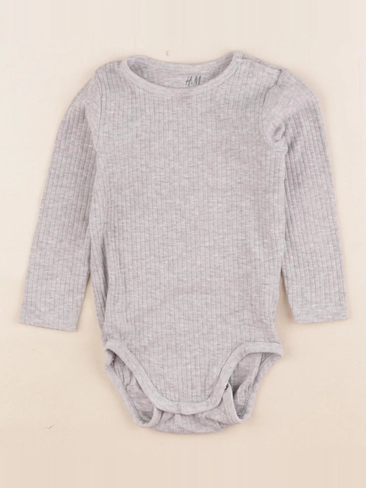 H&M - body gris - 9/12 mois