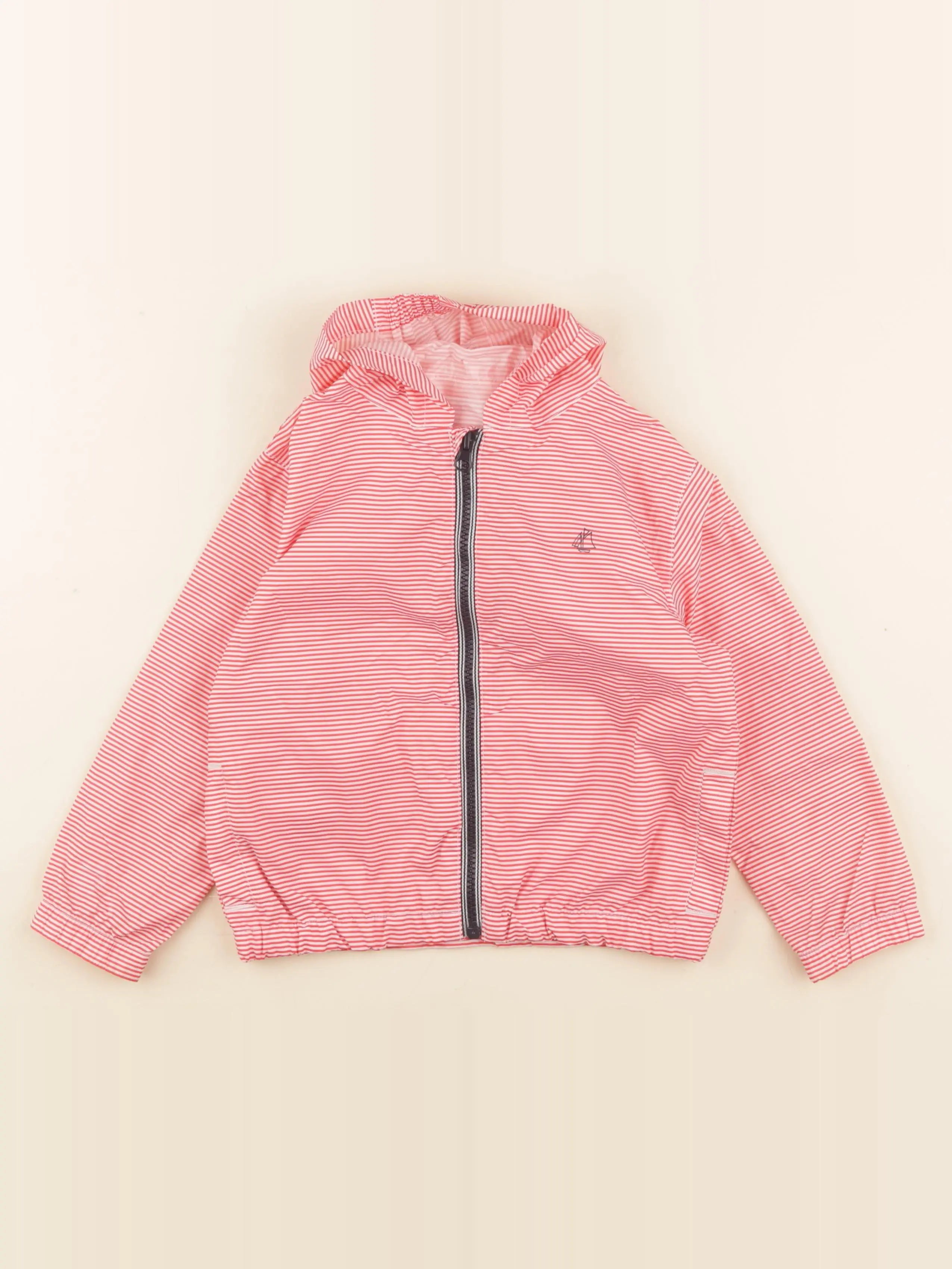 Petit Bateau - coupe-vent rouge - 4 ans