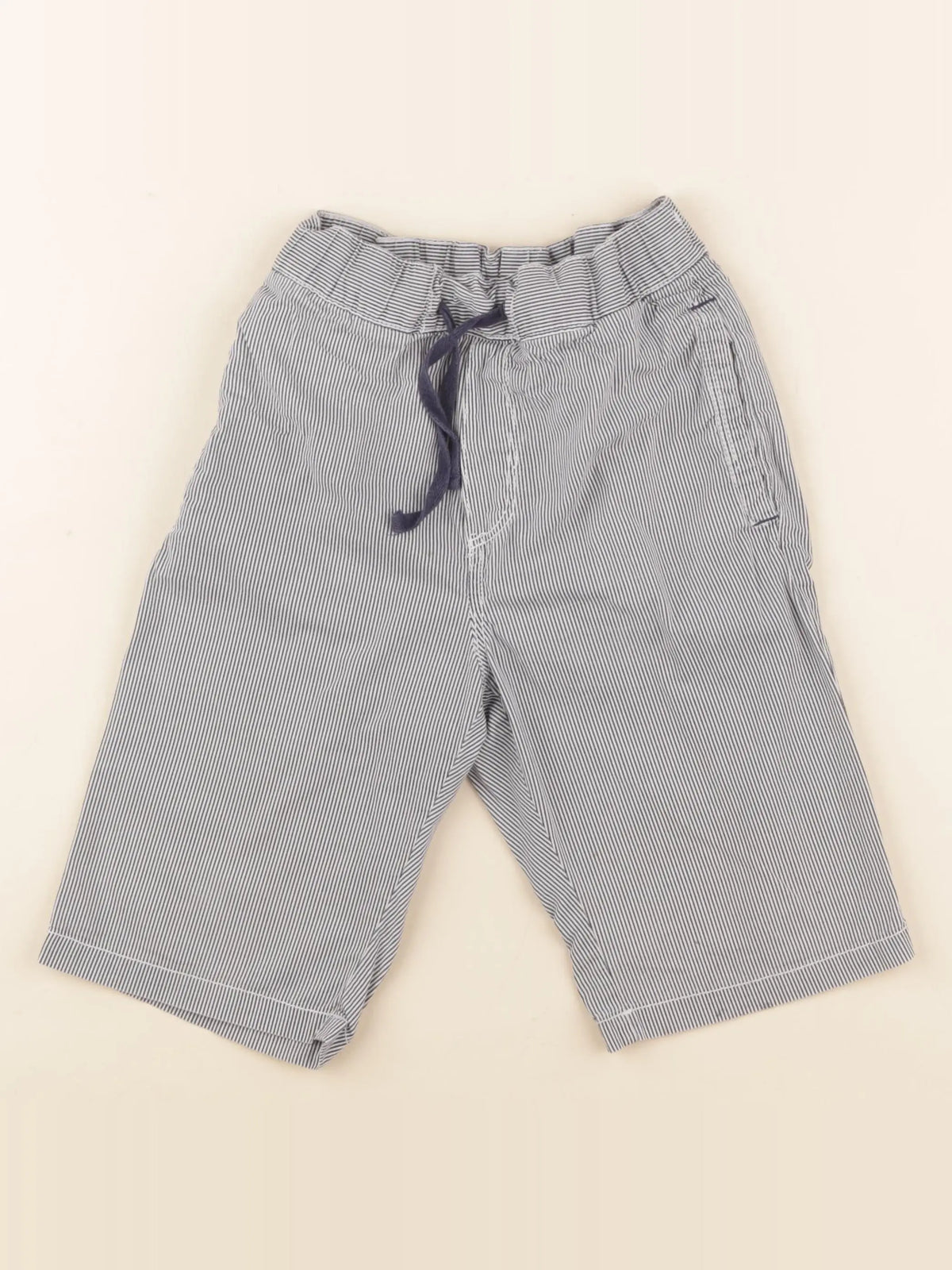 H&M - short bleu, blanc - 8/9 ans