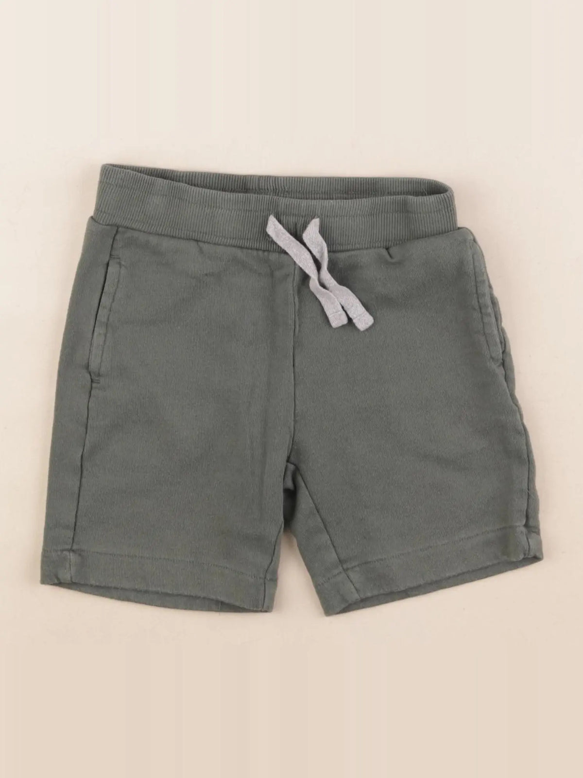 Vertbaudet - short vert - 5 ans