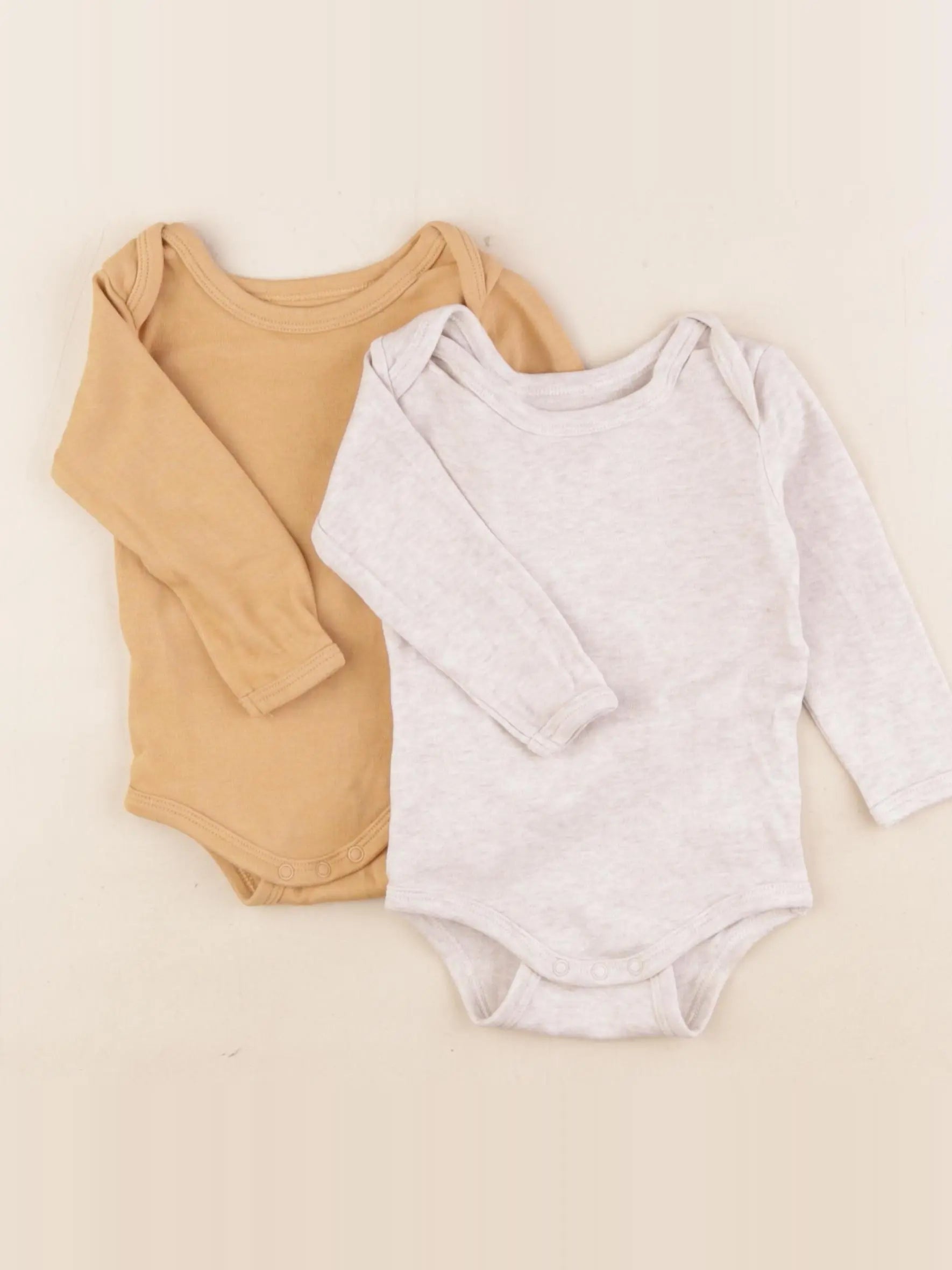 Vertbaudet - lot de 2 bodies en coton gris, marron - 9 mois