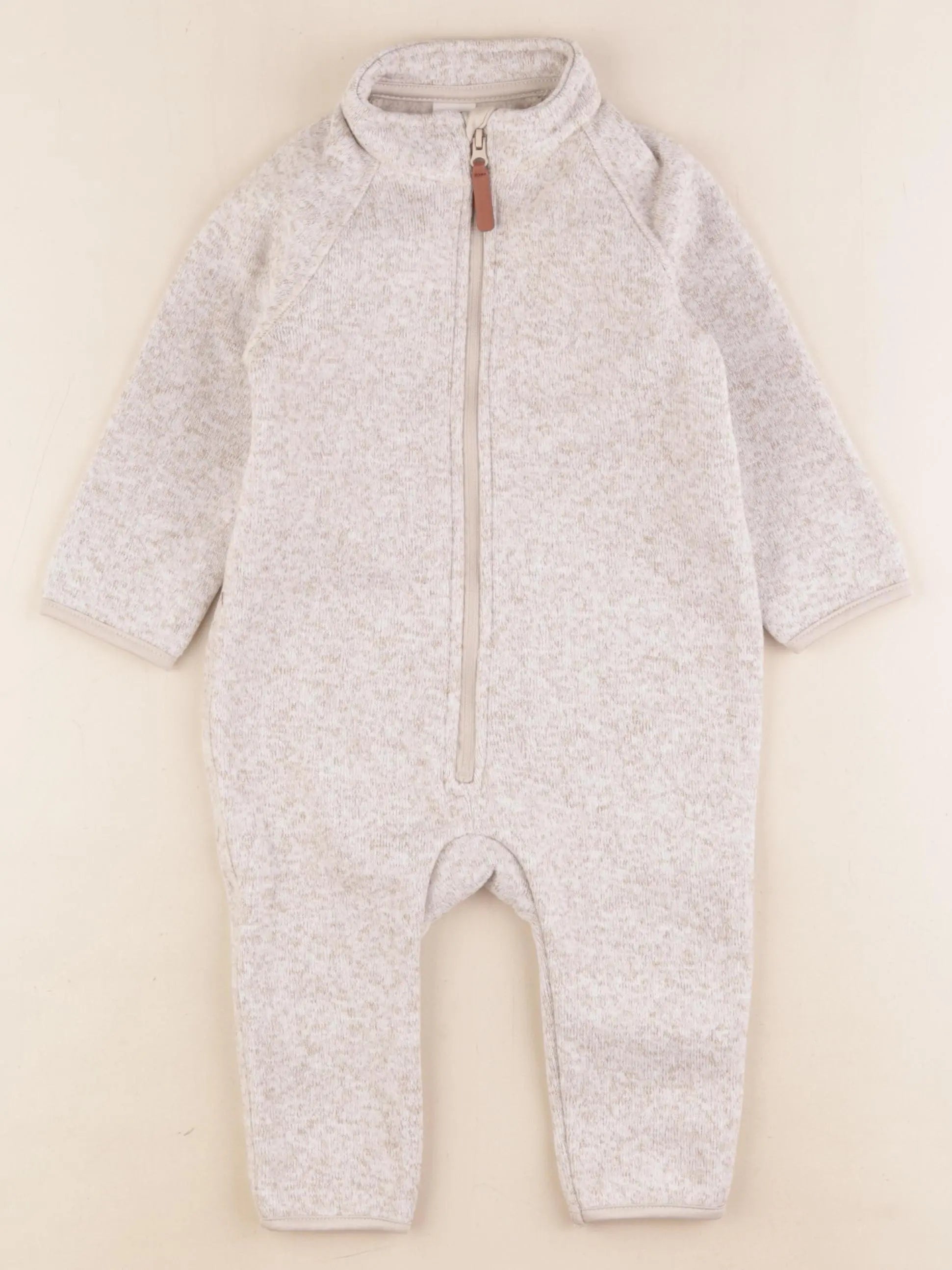 H&M - sur-pyjama beige - 6/9 mois