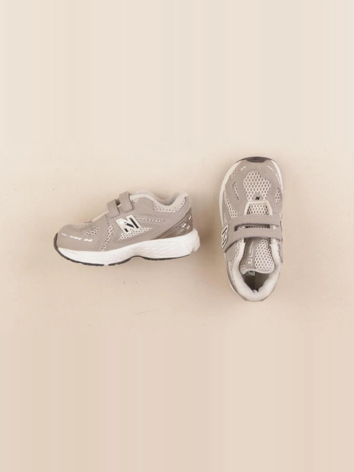 New Balance - baskets gris - pointure 24