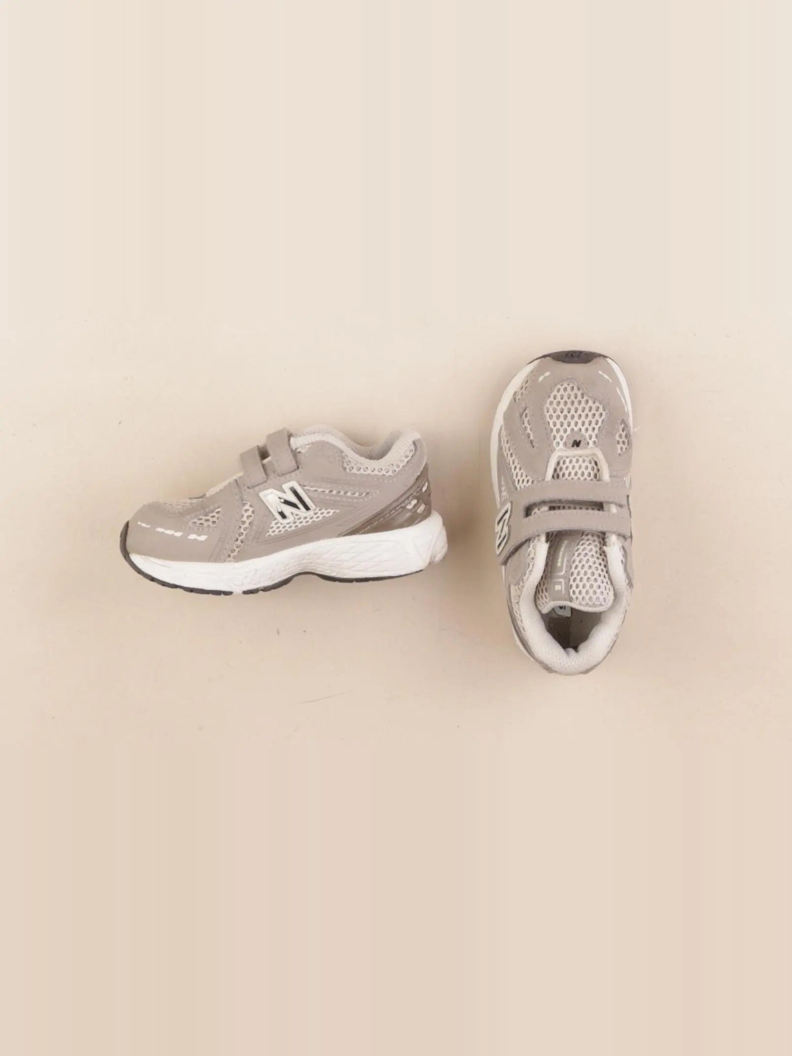New Balance - baskets gris - pointure 24