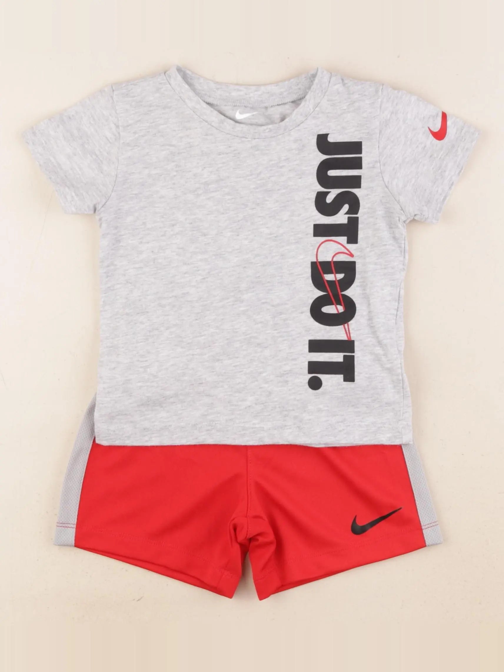 Nike - ensemble rouge, gris - 12 mois