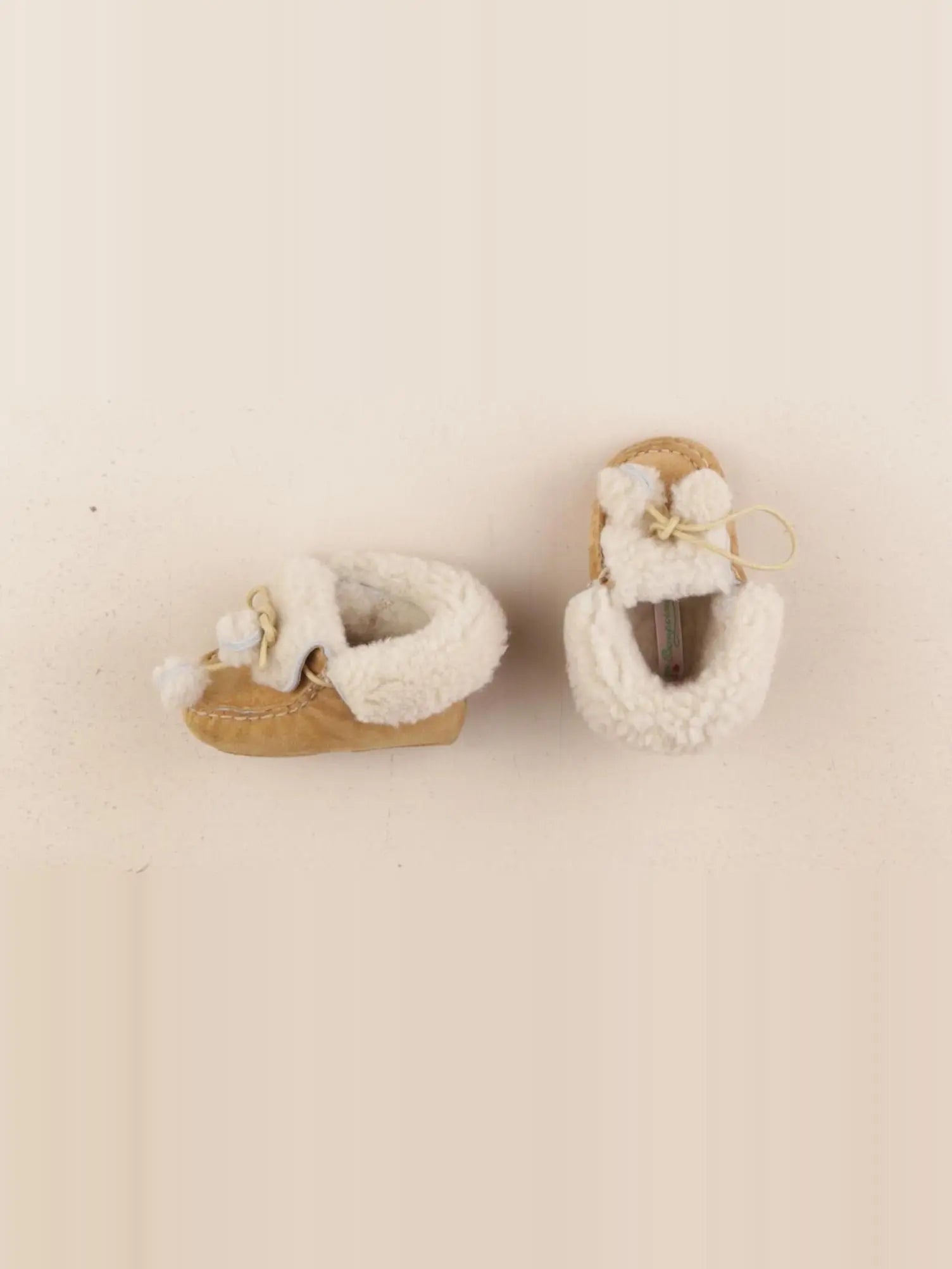 Bonpoint - chaussons beige - pointure 17