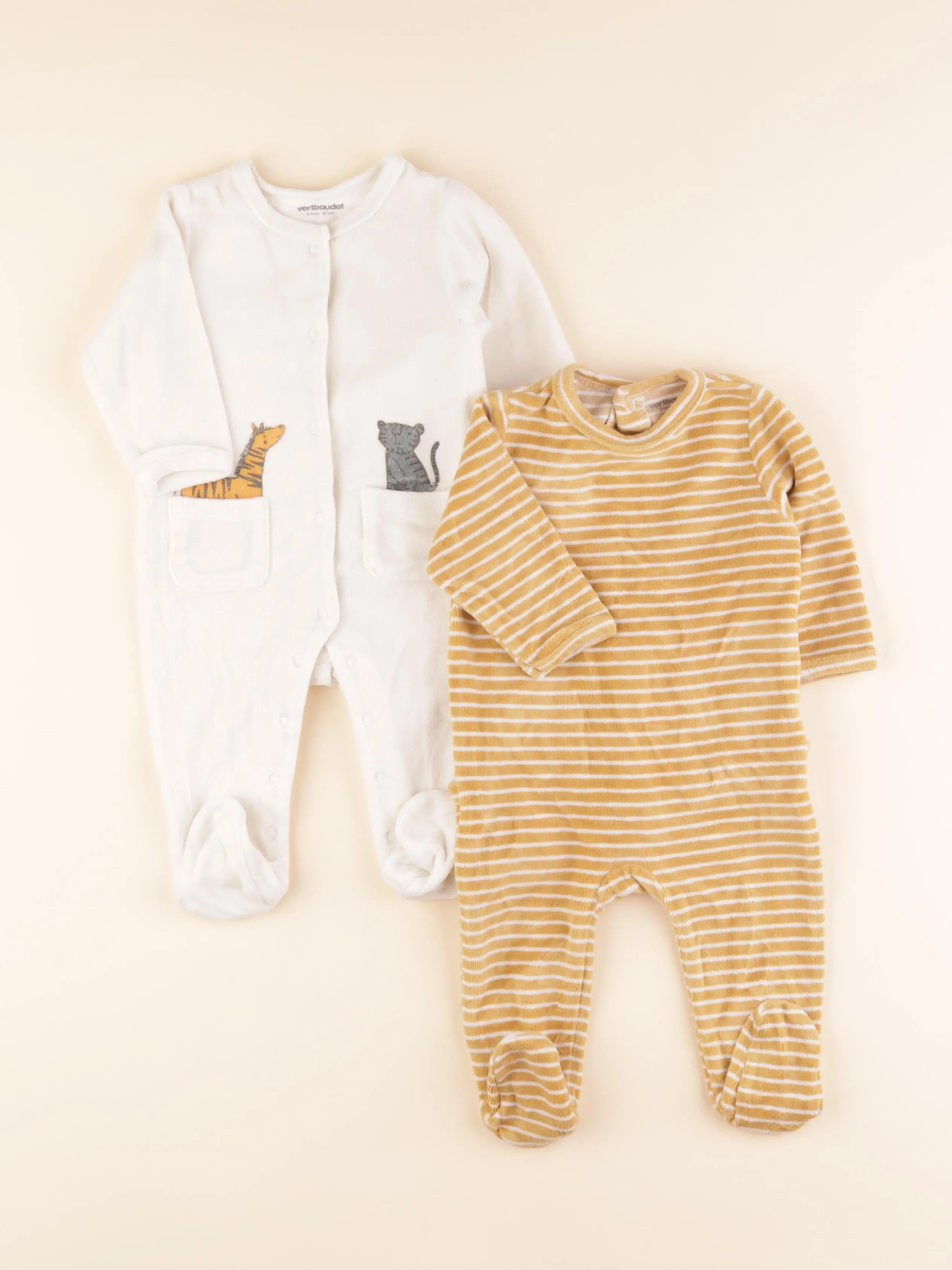 Vertbaudet - lot de 2 pyjamas velours beige, jaune - 6 mois