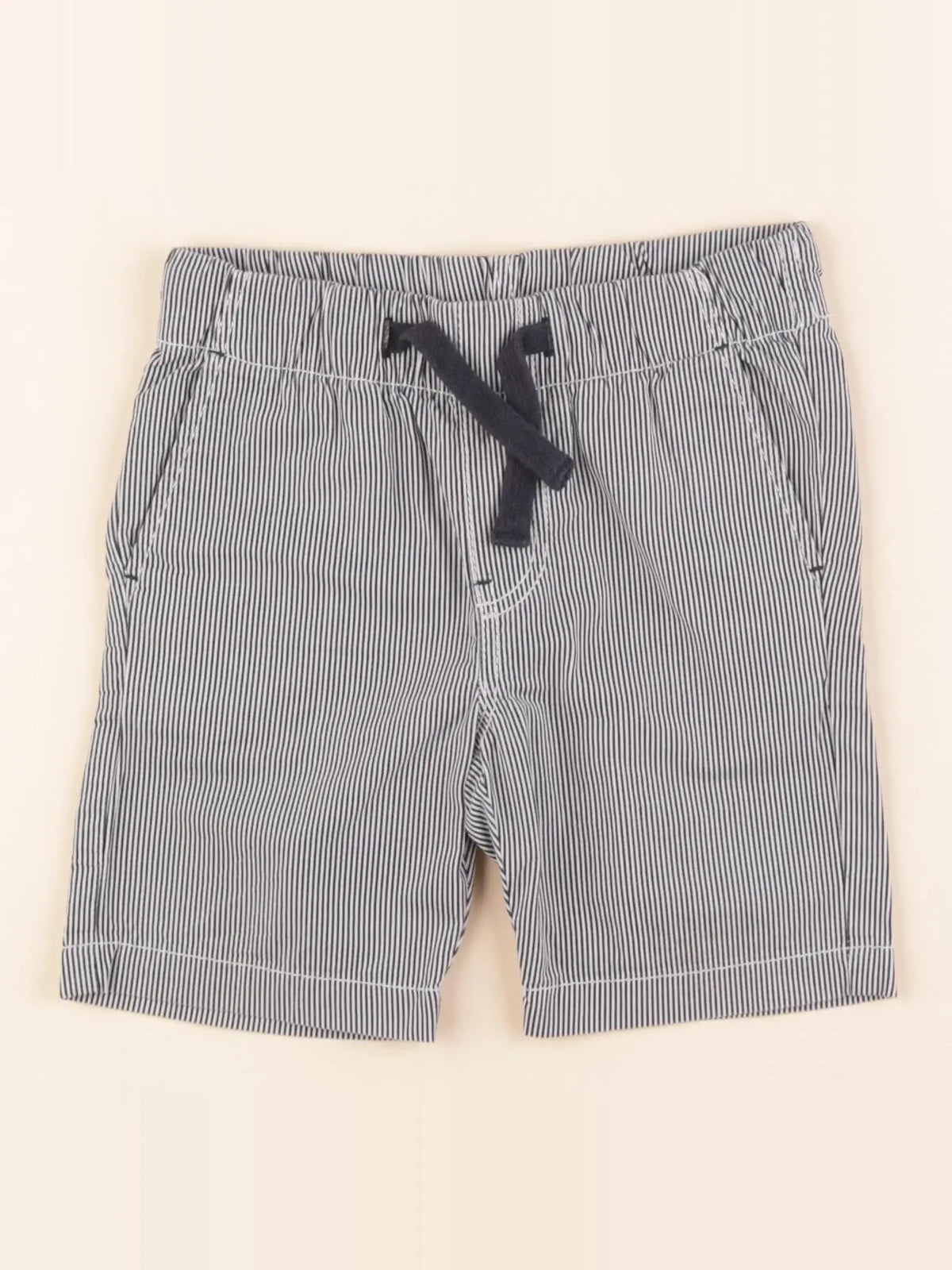 H&M - short blanc - 18/24 mois