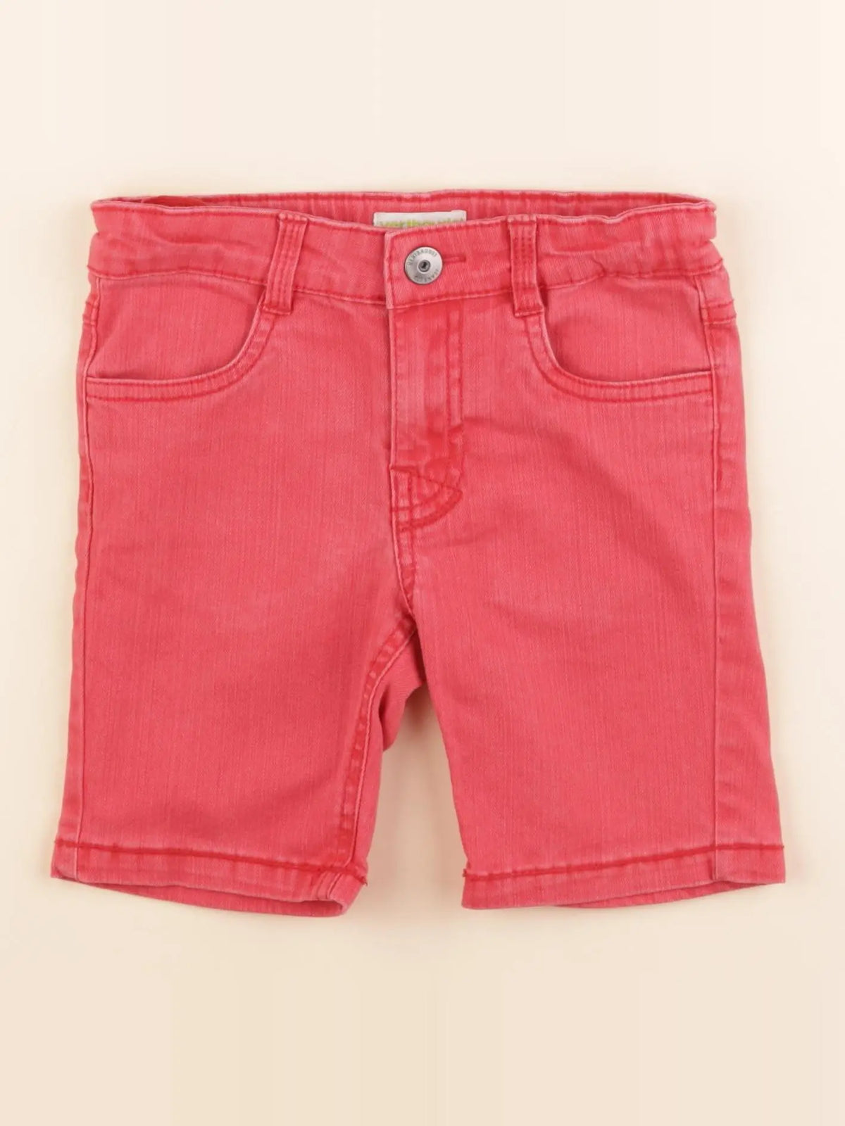 Vertbaudet - short rouge - 4 ans