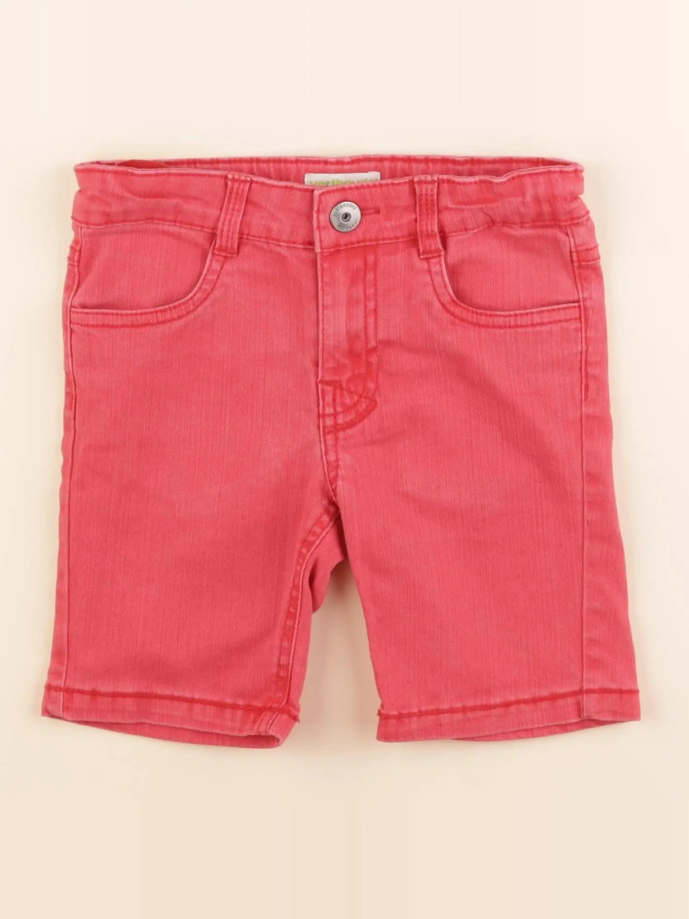 Vertbaudet - short rouge - 4 ans