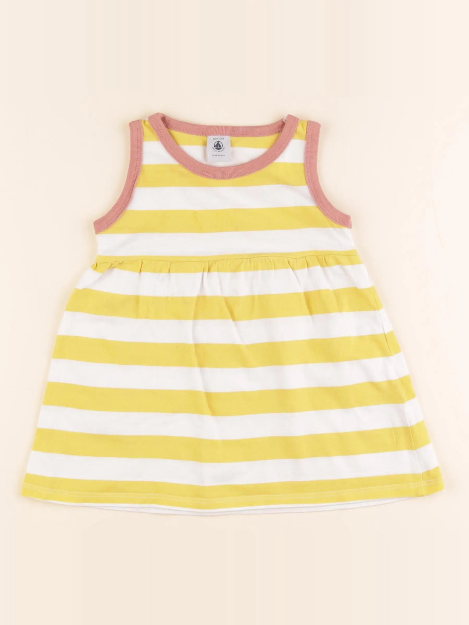 Robe beige, jaune