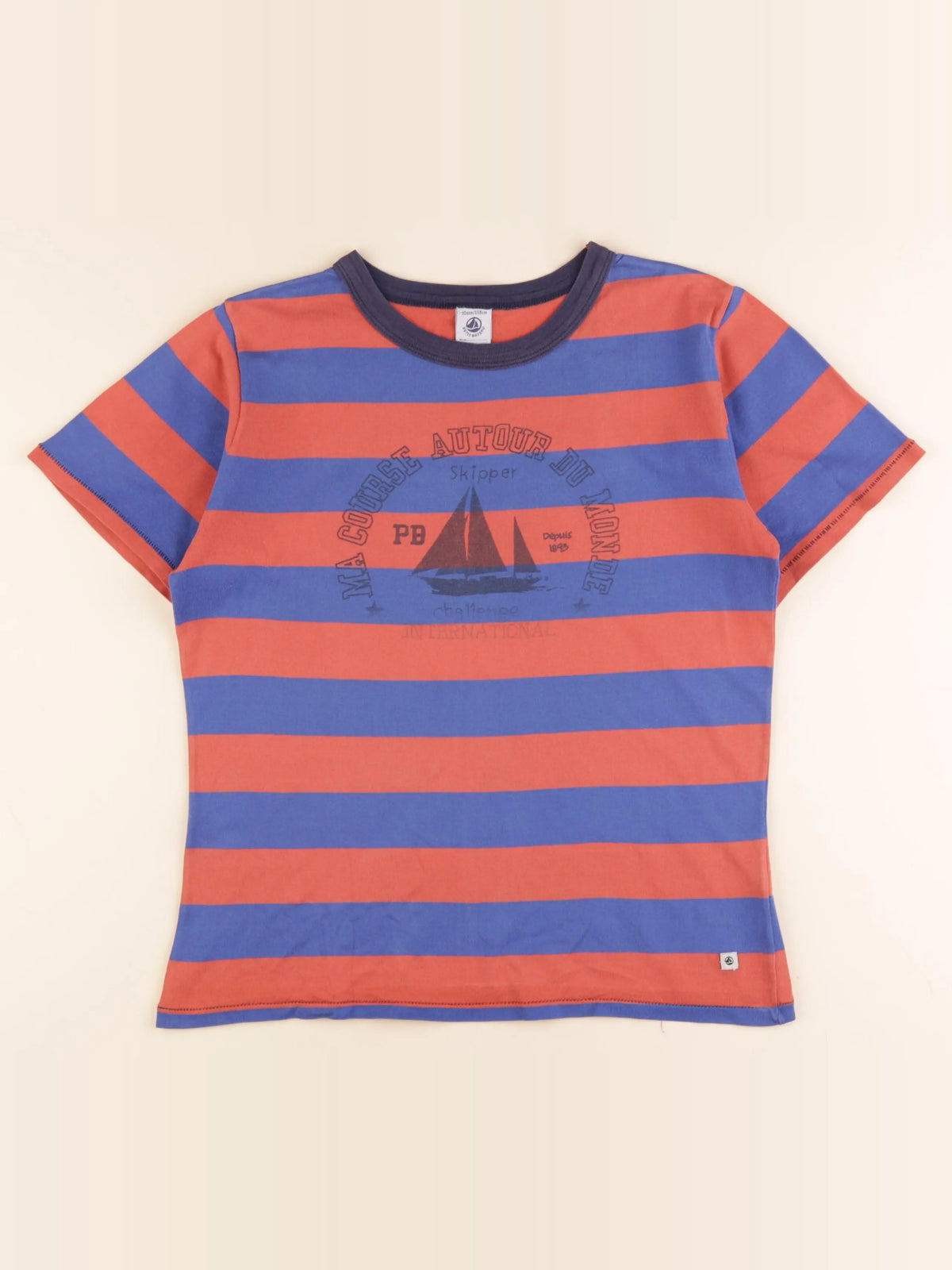 Tee-shirt bleu, rouge