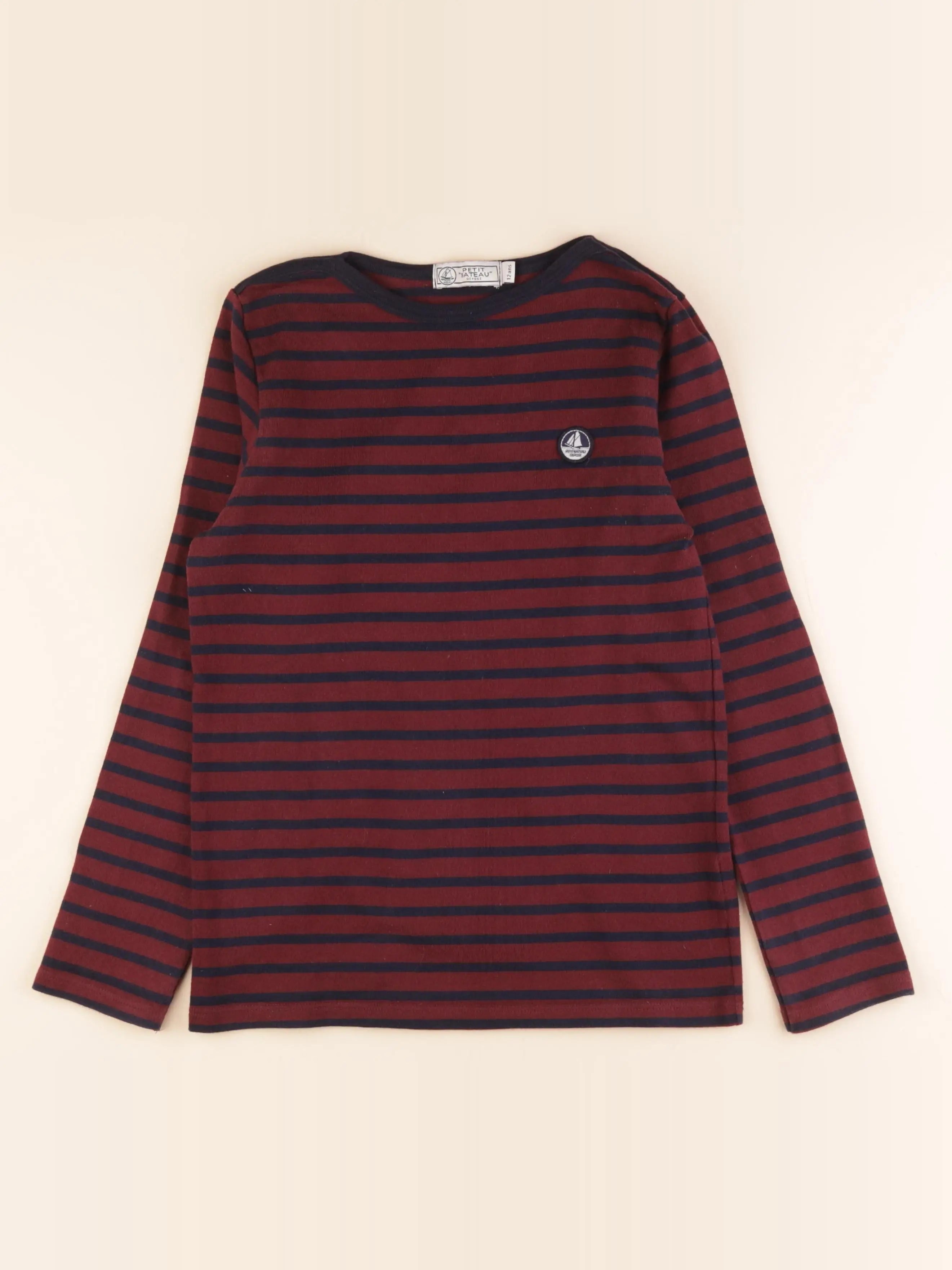 Tee-shirt bleu, rouge