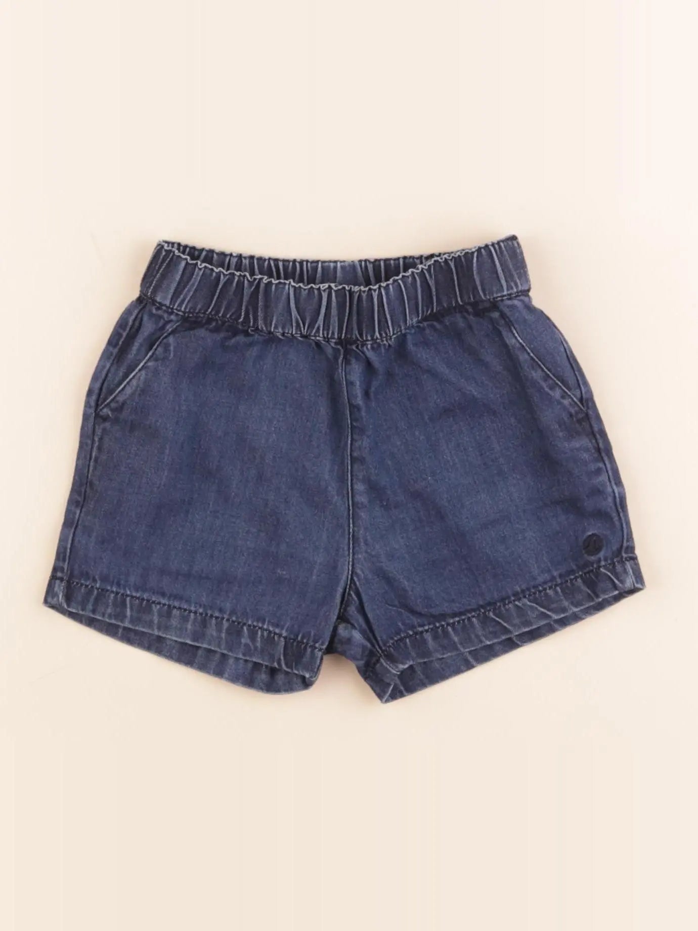 Short bleu