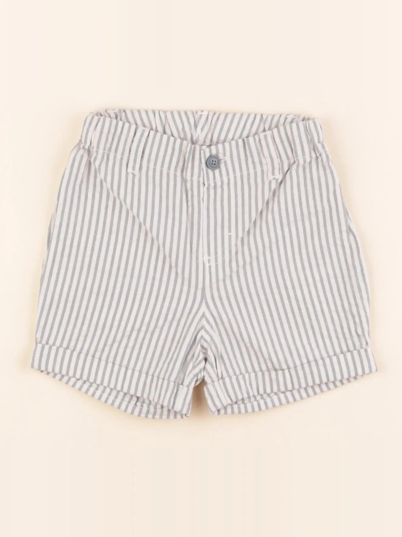 Short bleu