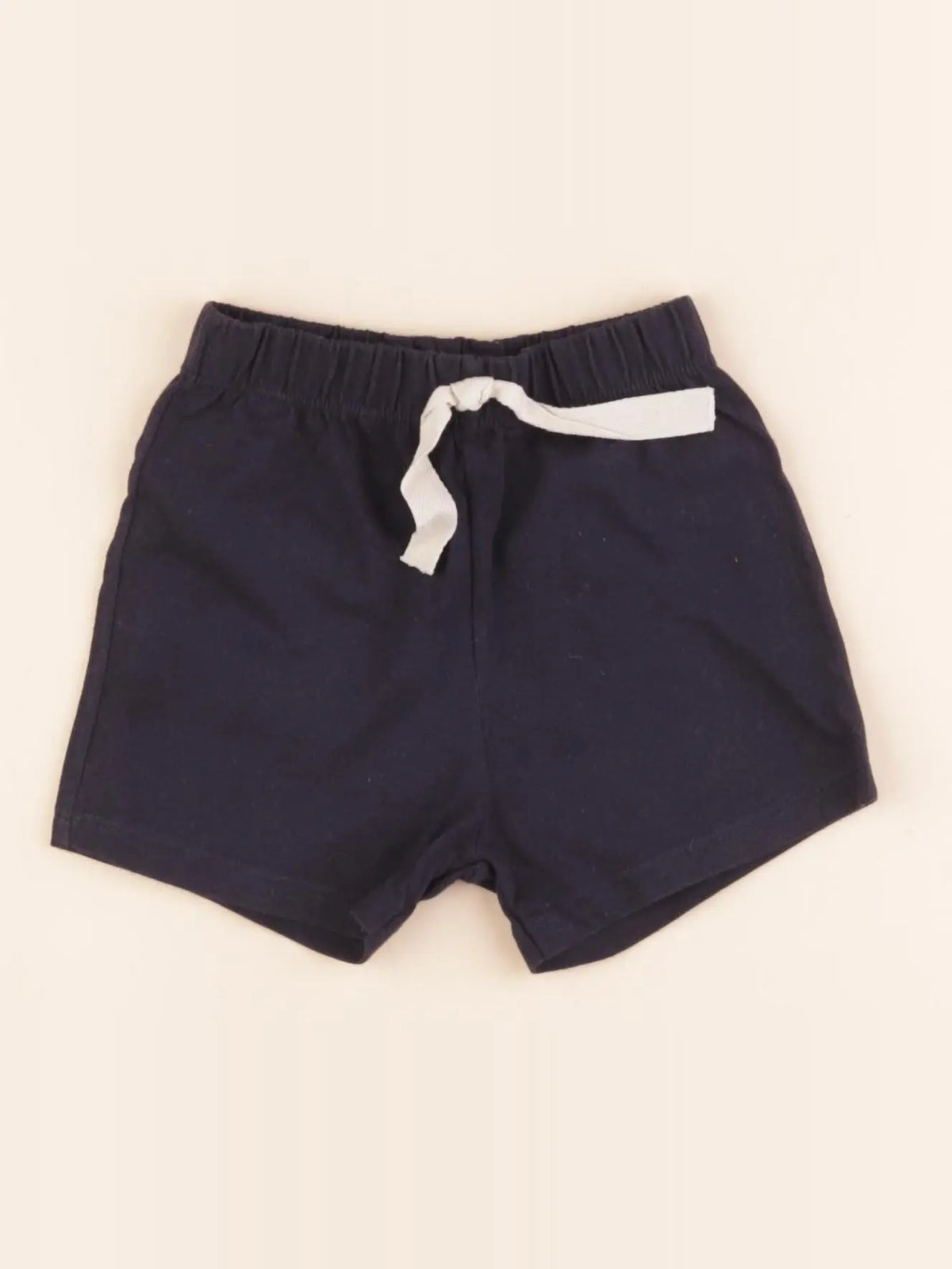 Short bleu