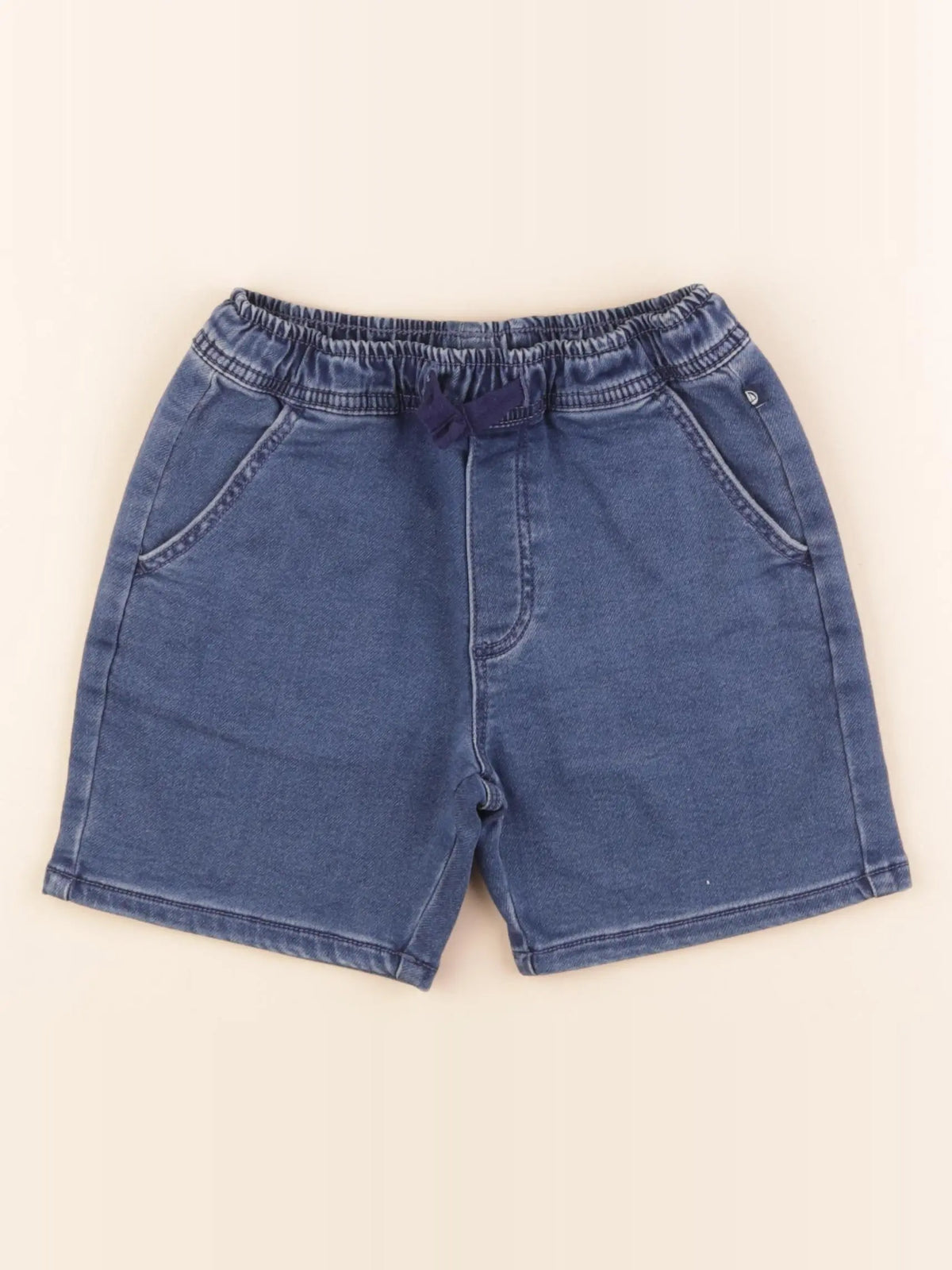 Short bleu