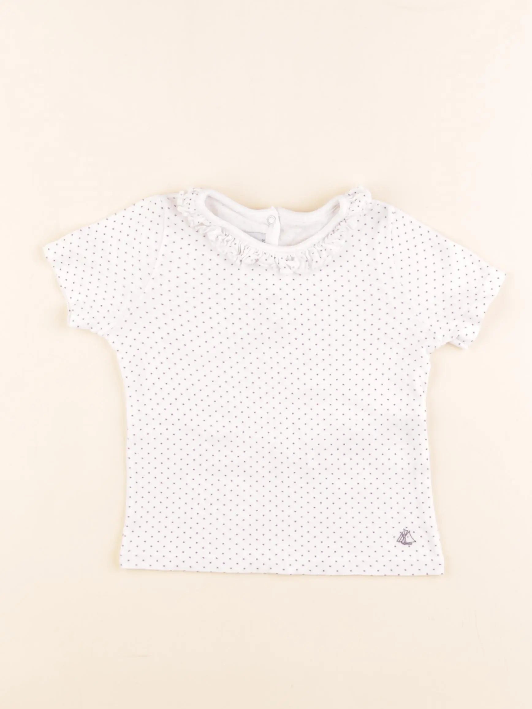 Tee-shirt blanc, violet