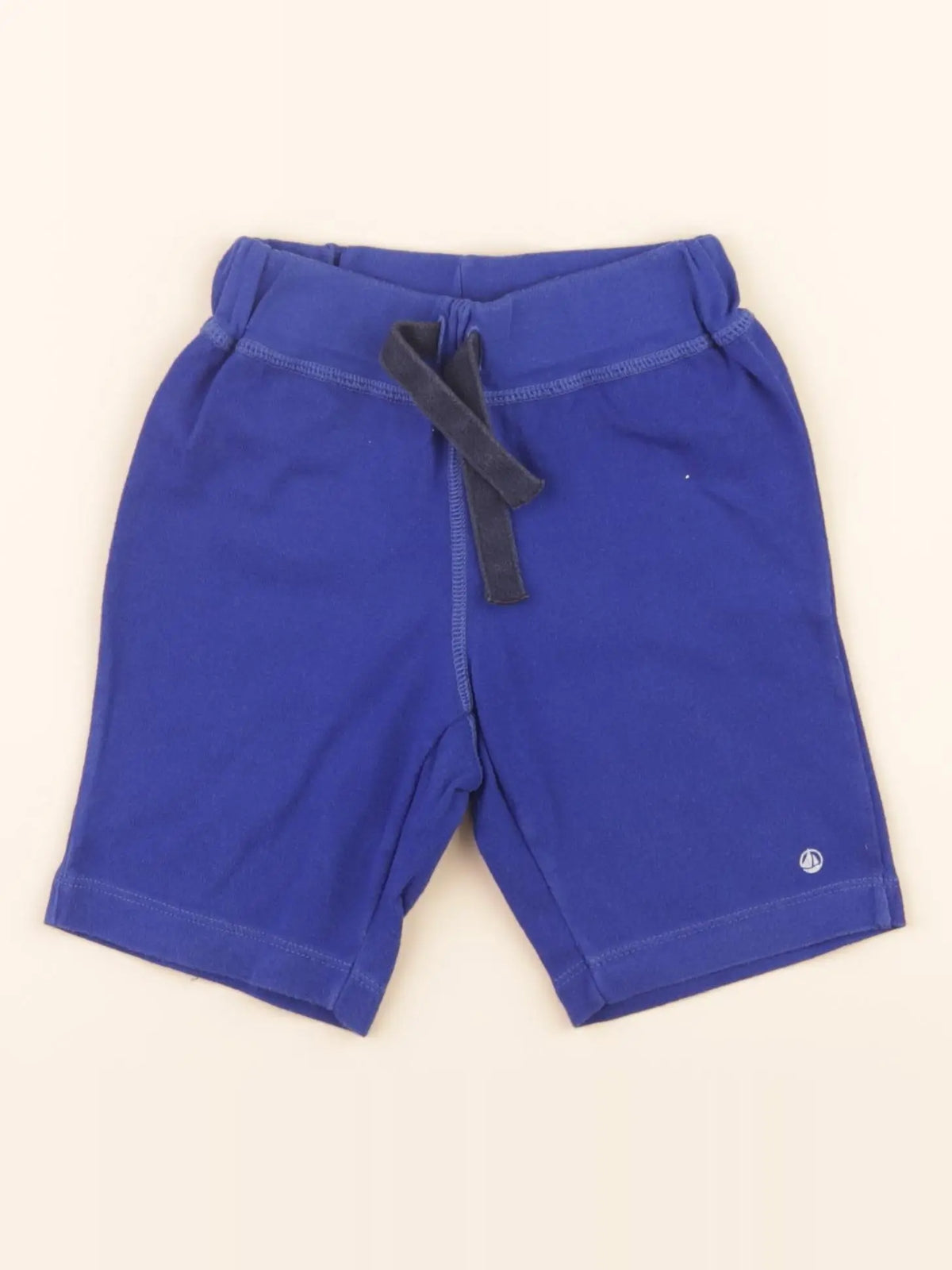 Short bleu