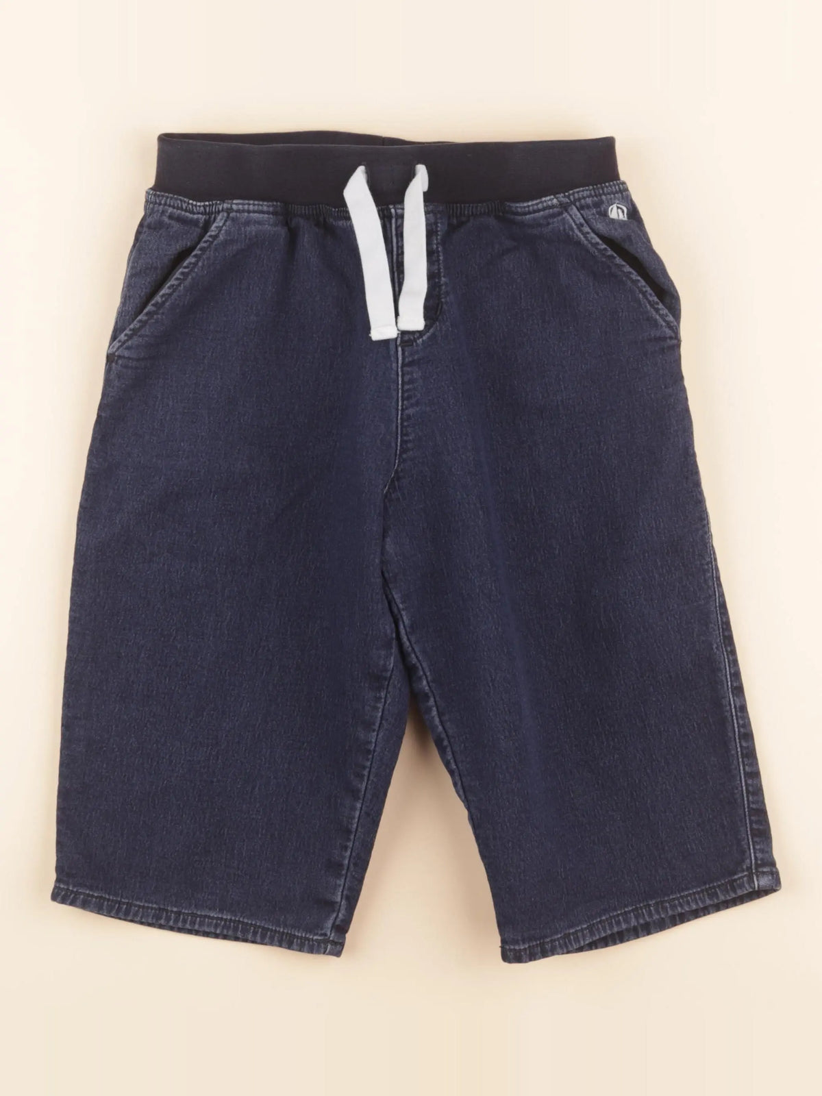 Short bleu