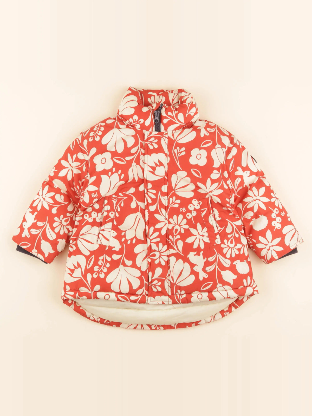 Doudoune beige, rouge
