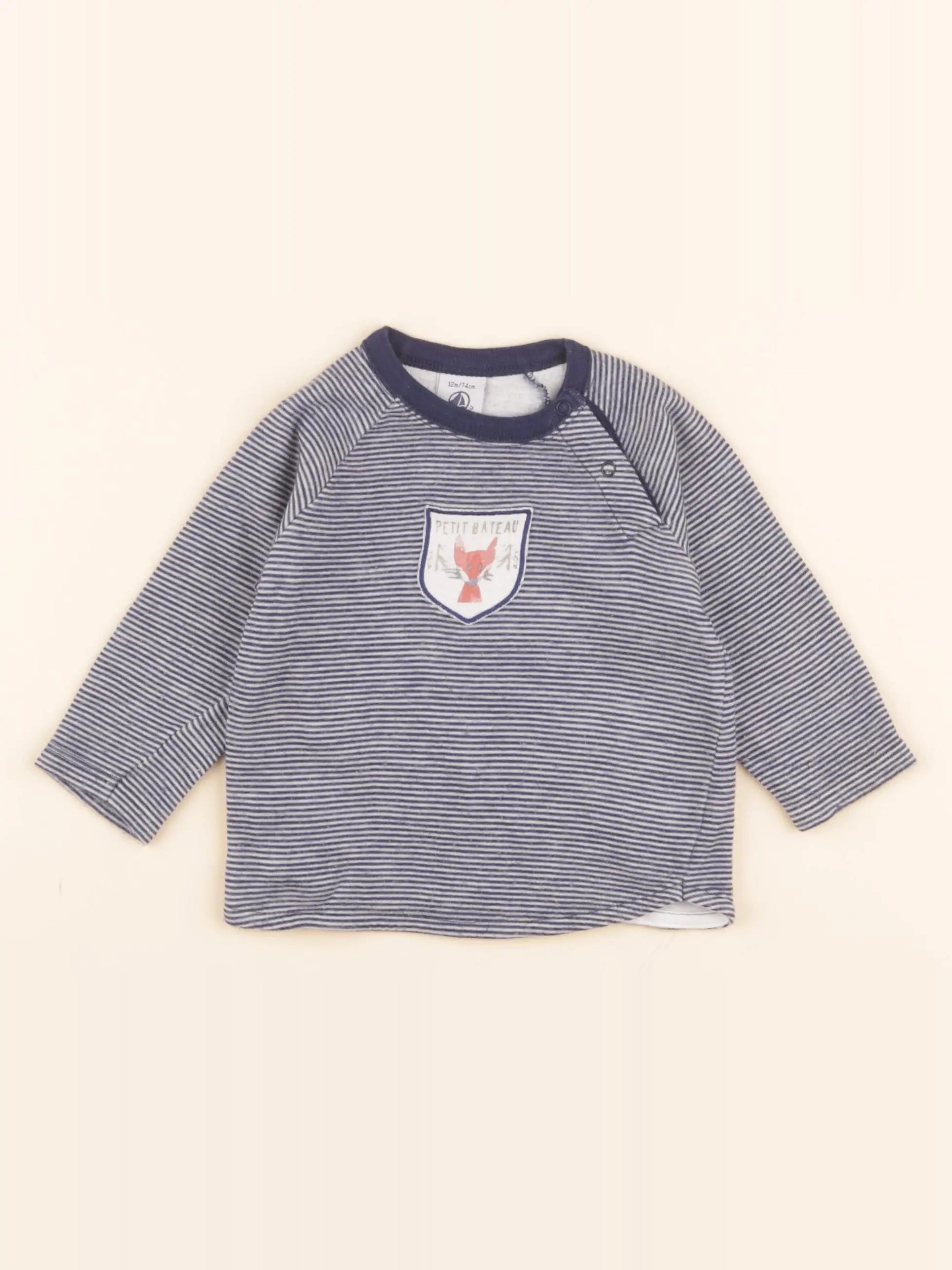 Tee-shirt blanc, bleu