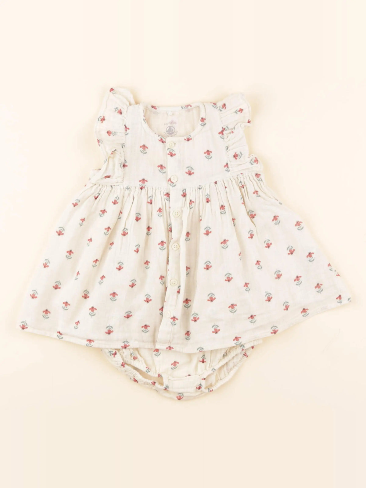 Robe beige, rouge